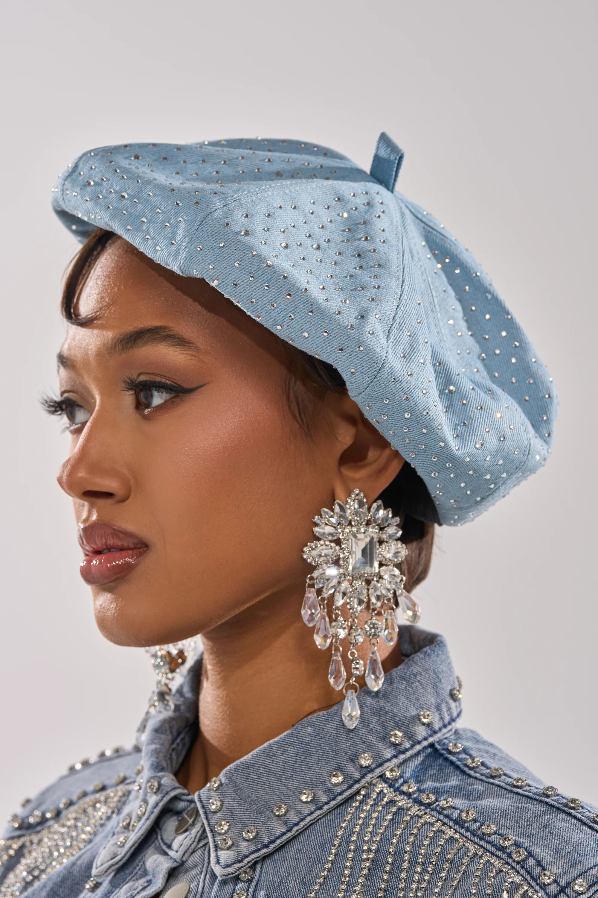 SEE ME COMING BLING BERET | AKIRA