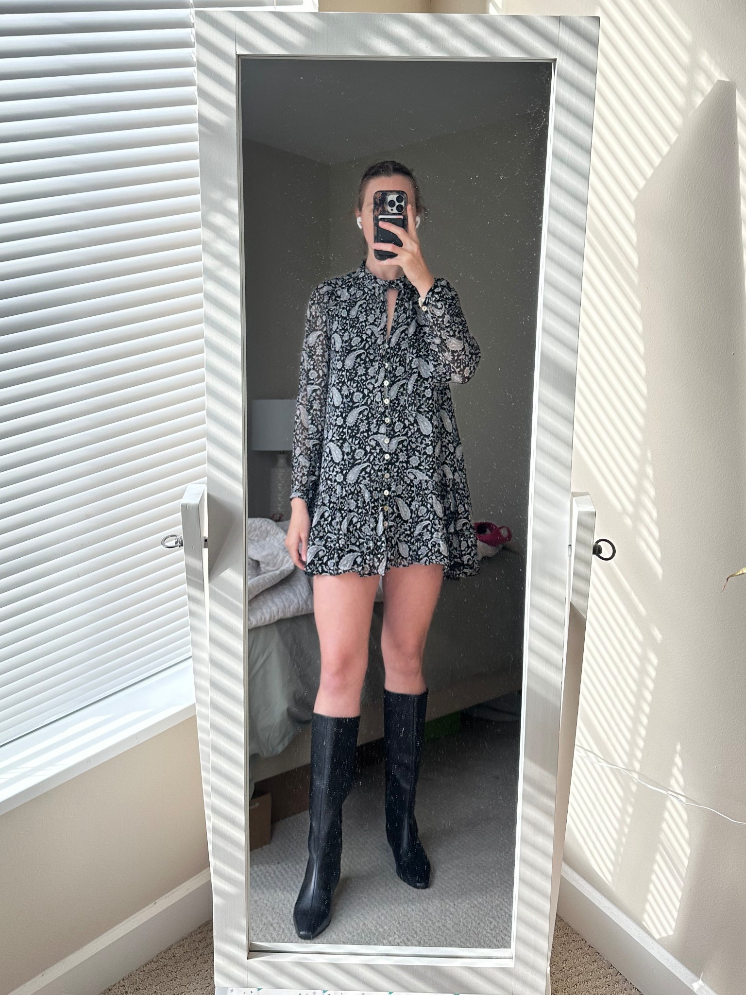 Seasonal Dress perfect for fall to winter transition 

#LTKHoliday #LTKSeasonal #LTKGiftGuide