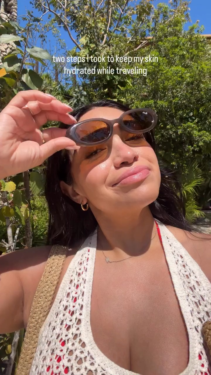 Skincare that works >>>>

@circcell gave me all the hydration I needed during vacation and it was soooo needed, something about being on a plane messes with me so much 🥲

Using their toner and the new ABO Eye Serum (that felt so good I had to our everywhere 🤭)

#circcell #aboeyeserum #birthdayvacation #ad