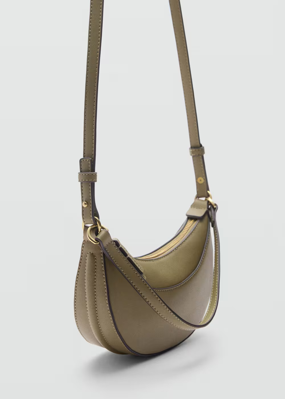 Oval shoulder bag -  Women | Mango United Kingdom | MANGO (UK)