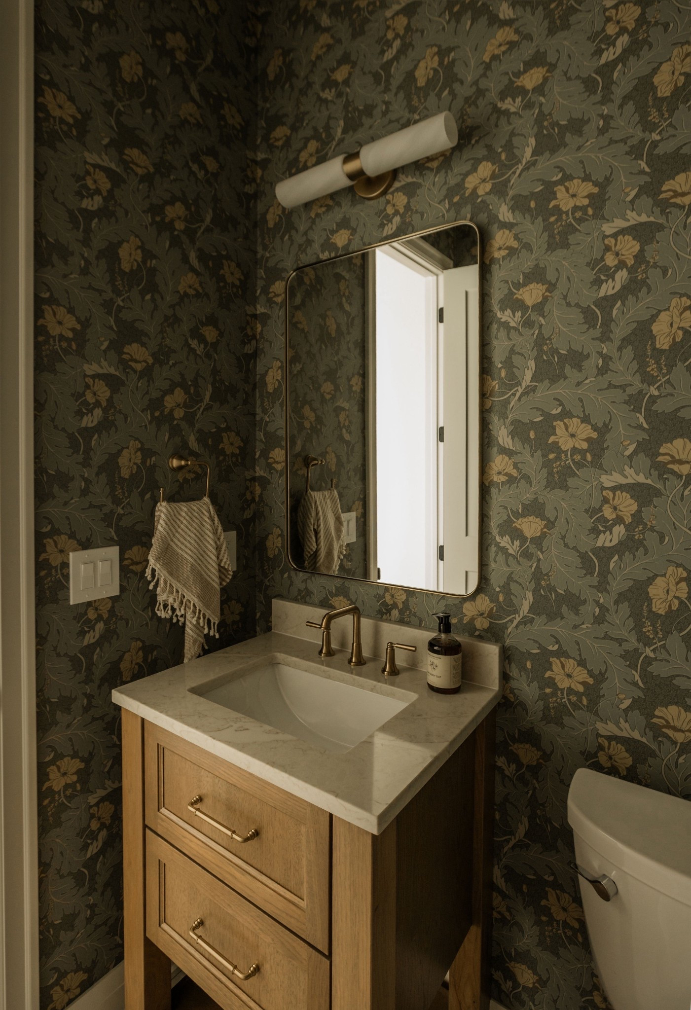 Powder bath finishes🤎

#LTKHome #LTKFindsUnder50 #LTKFamily