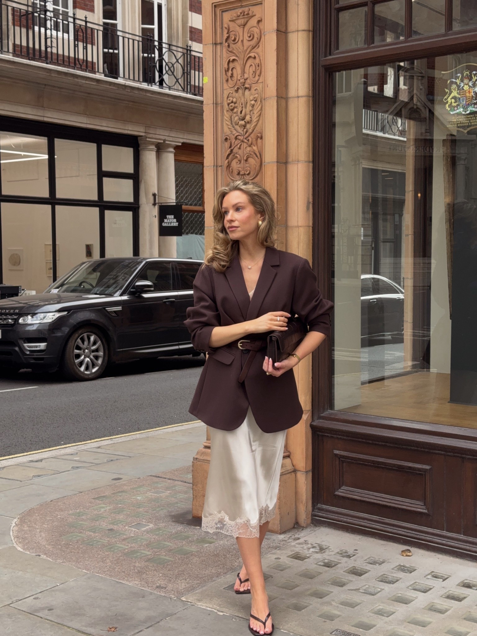 Autumn outfits, espresso brown, satin skirt, lace satin skirt, brown bag 

#LTKuk #LTKdatenight #LTKautumn