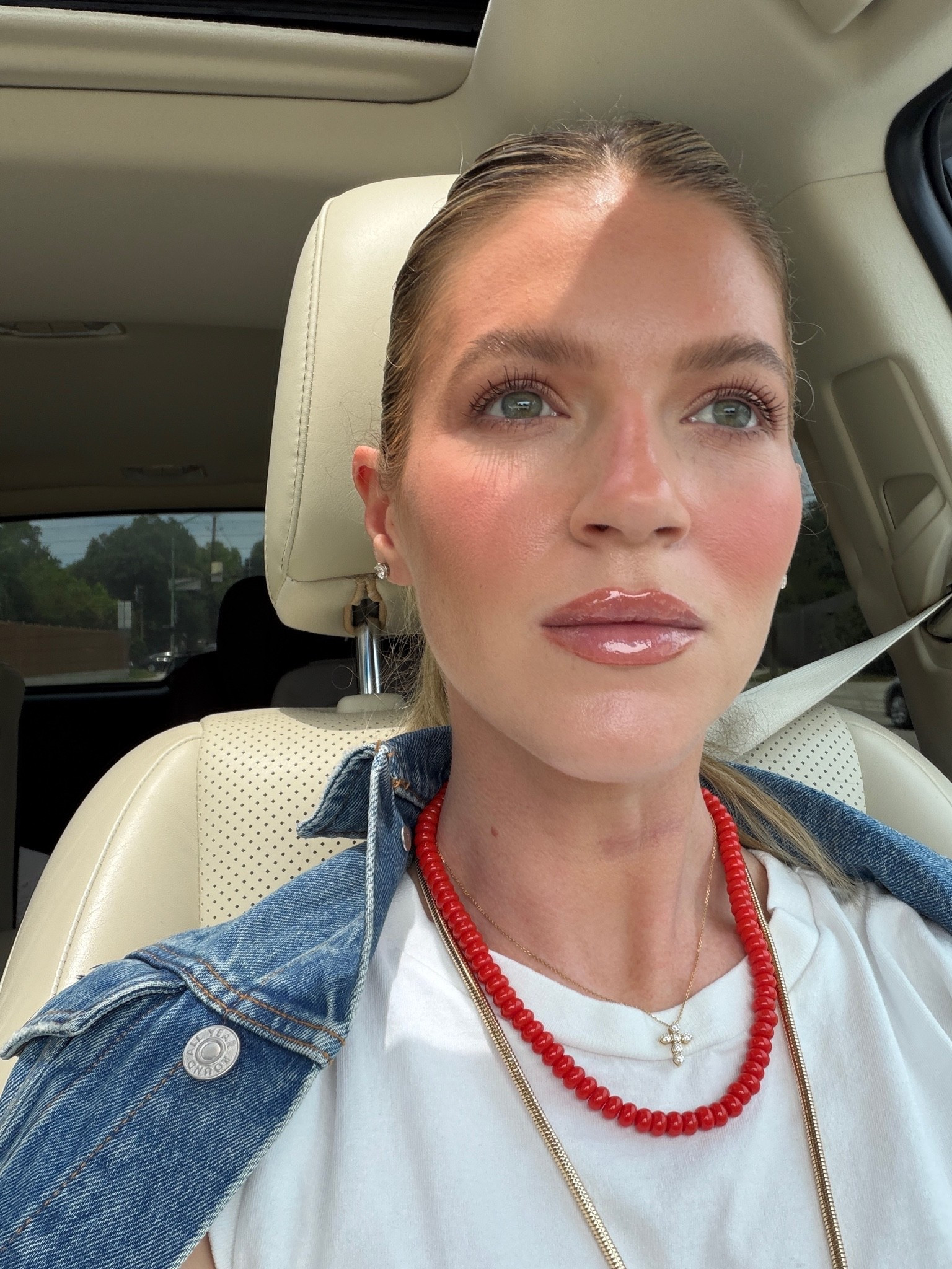 Blush: Sublime Flush
Liquid blush: Bronzer Blush 
Lip liner: Anywhere Caffeine
Gloss: #013
//

#LTKBeauty #LTKselfcare #LTKmomlife