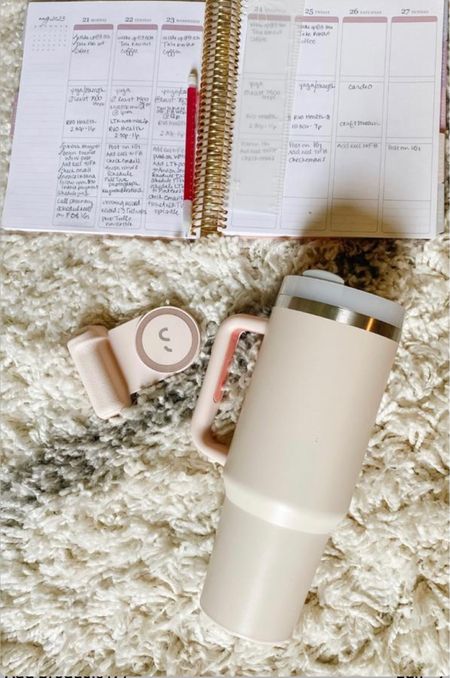 Some of my daily essentials to stay focused and motivated. 
1. Planner: Something about putting pen to paper that keeps my on task! 
2. Refillable Water Bottle: reminds me to stay hydrated and I love this dupe from Amazon!
3. Snapgrip: makes using my phone to create content a breeze

#dailyroutine #motivation #lifestyle #amazon #stanlydupe #planner

#LTKhome #LTKfindsunder100 #LTKGiftGuide