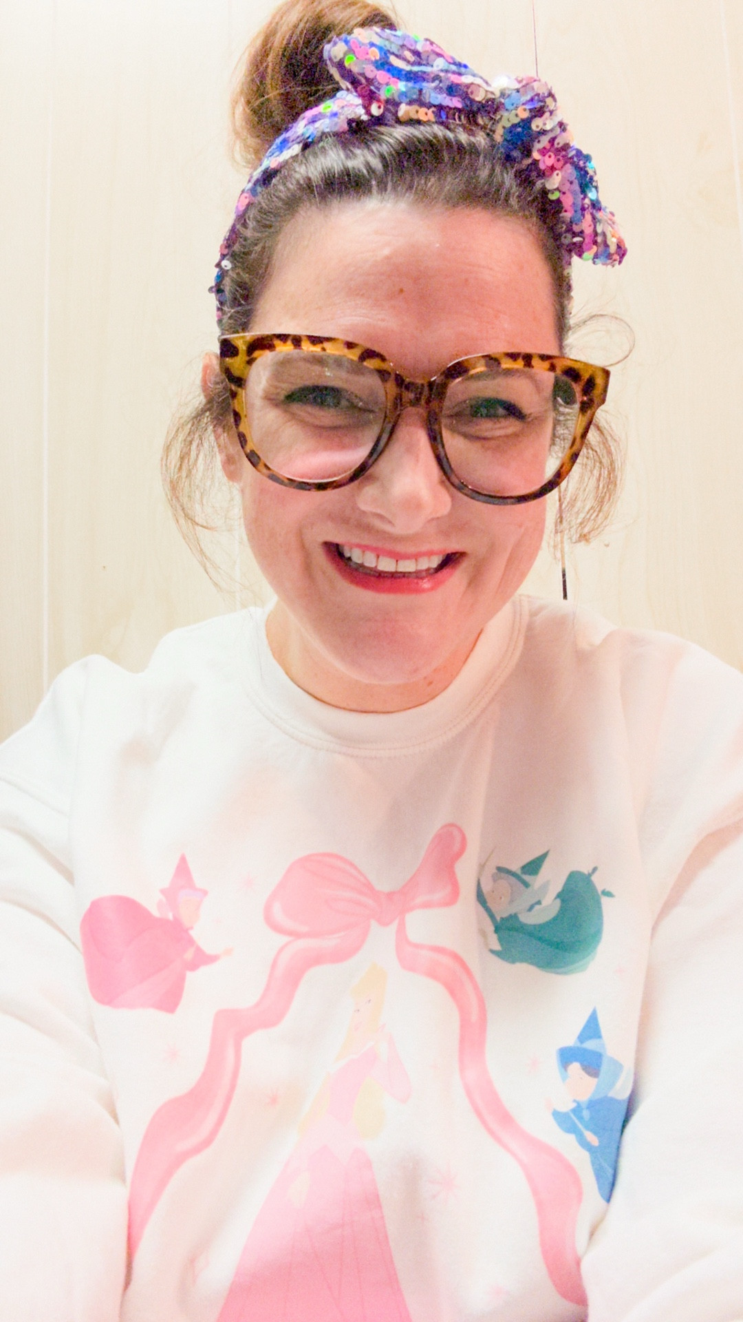 Welcome to my merch haul! ✨
It’s a weekly thing. ☺️

I got goodies from:
🎀1953designs (Code: ZOE15)
🎀Just a Girl on Main Street
🎀Duck Duck Clay Duck
🎀Your Berry Cute Nails

See you guys next week with more of the fun things! 😍💖