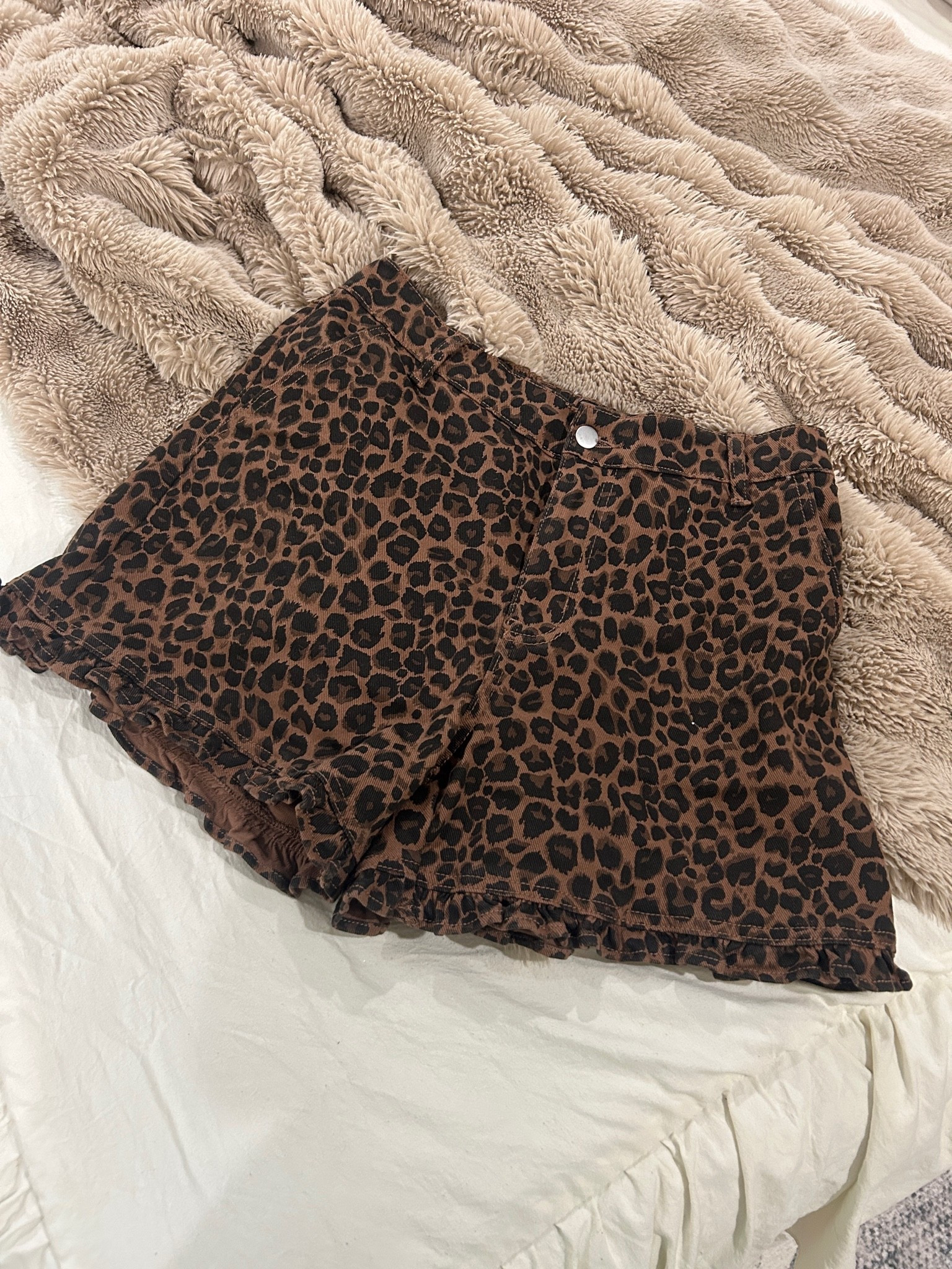 The only summer shorts I want to wear 😍🐆

#LTKootd #LTKmomlife #LTKOver40
