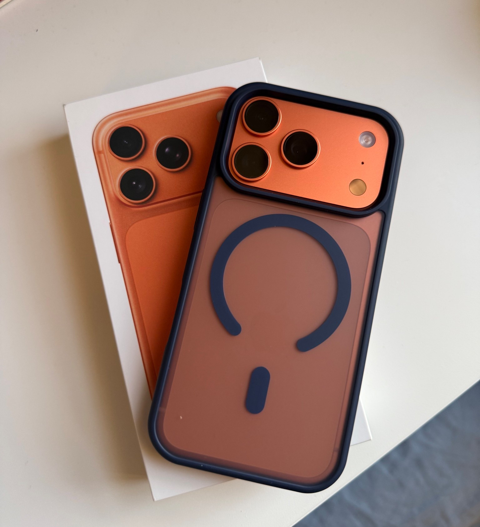Orange + navy = perfection 🧡💙
This iPhone 17 case is giving premium aesthetic vibes.
#LTKFind #LTKTech #MinimalStyle #LTKFind #LTKTech #PhoneCaseGoals #MinimalAesthetic


#LTKGiftGuide #LTKFindsUnder50