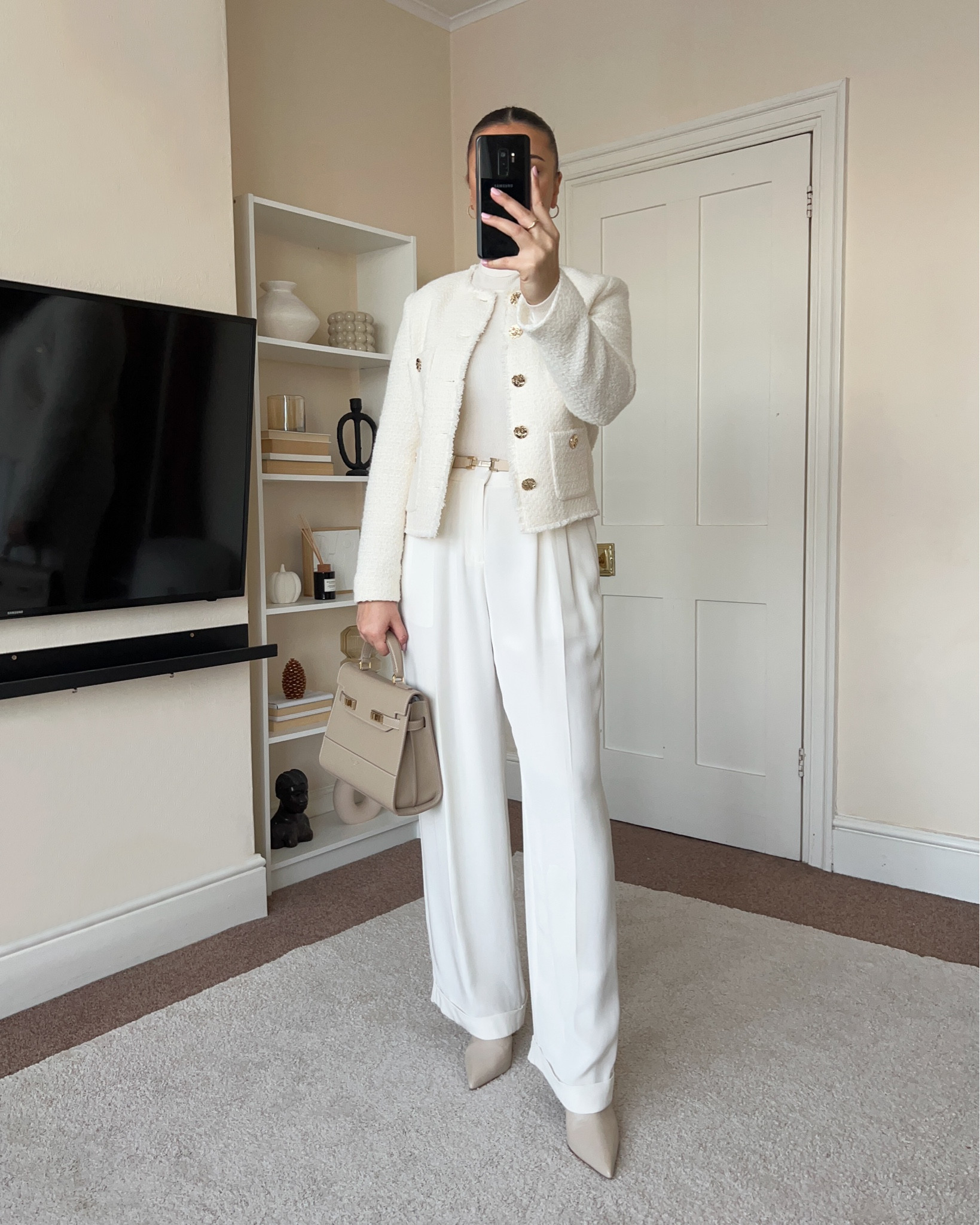 Winter whites. Casual smart outfit.
Roll neck is from Uniqlo, wearing size S.
Jacket is from Mango, wearing size M.
Trousers are from LilySilk, wearing size UK14.

#LTKfindsunder100 #LTKeurope #LTKstyletip