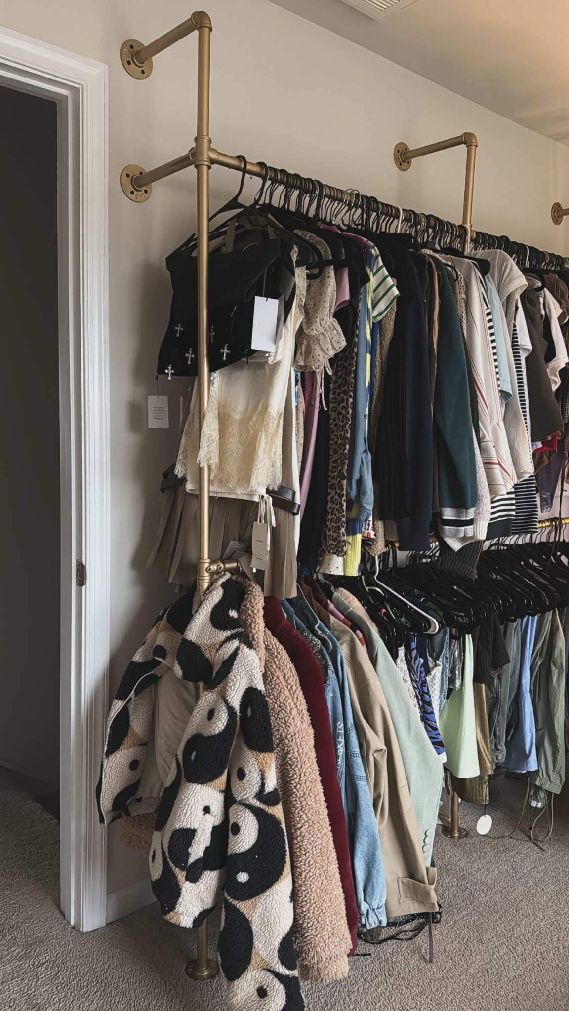 CLOTHING RACK 

#LTKootd #LTKgrwm #LTKHome