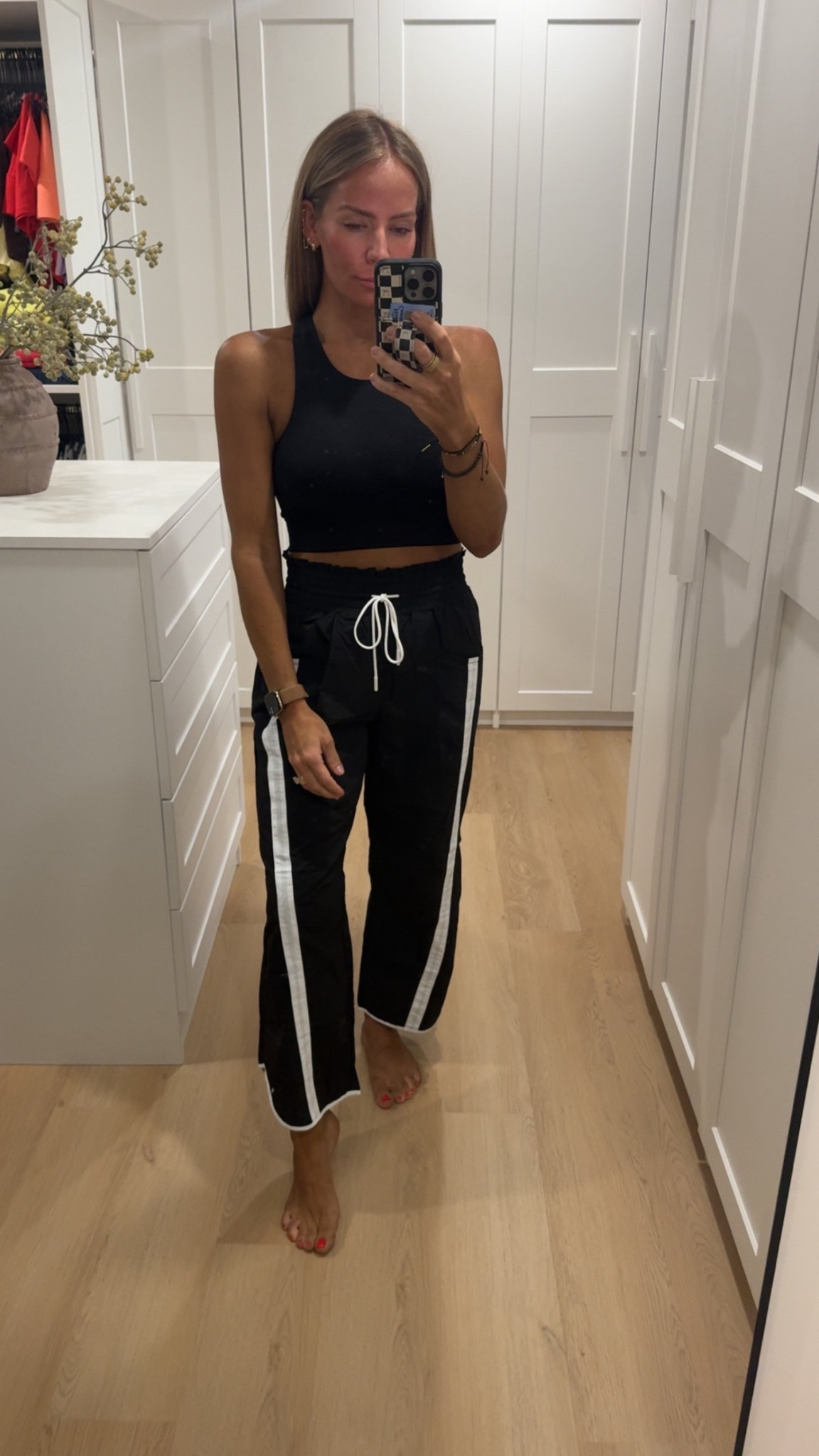 Today’s stay at home outfit! 

Pants: small
These are so good and truly, I can’t tell the difference between these and my FP movement ones! 

Tank: medium 