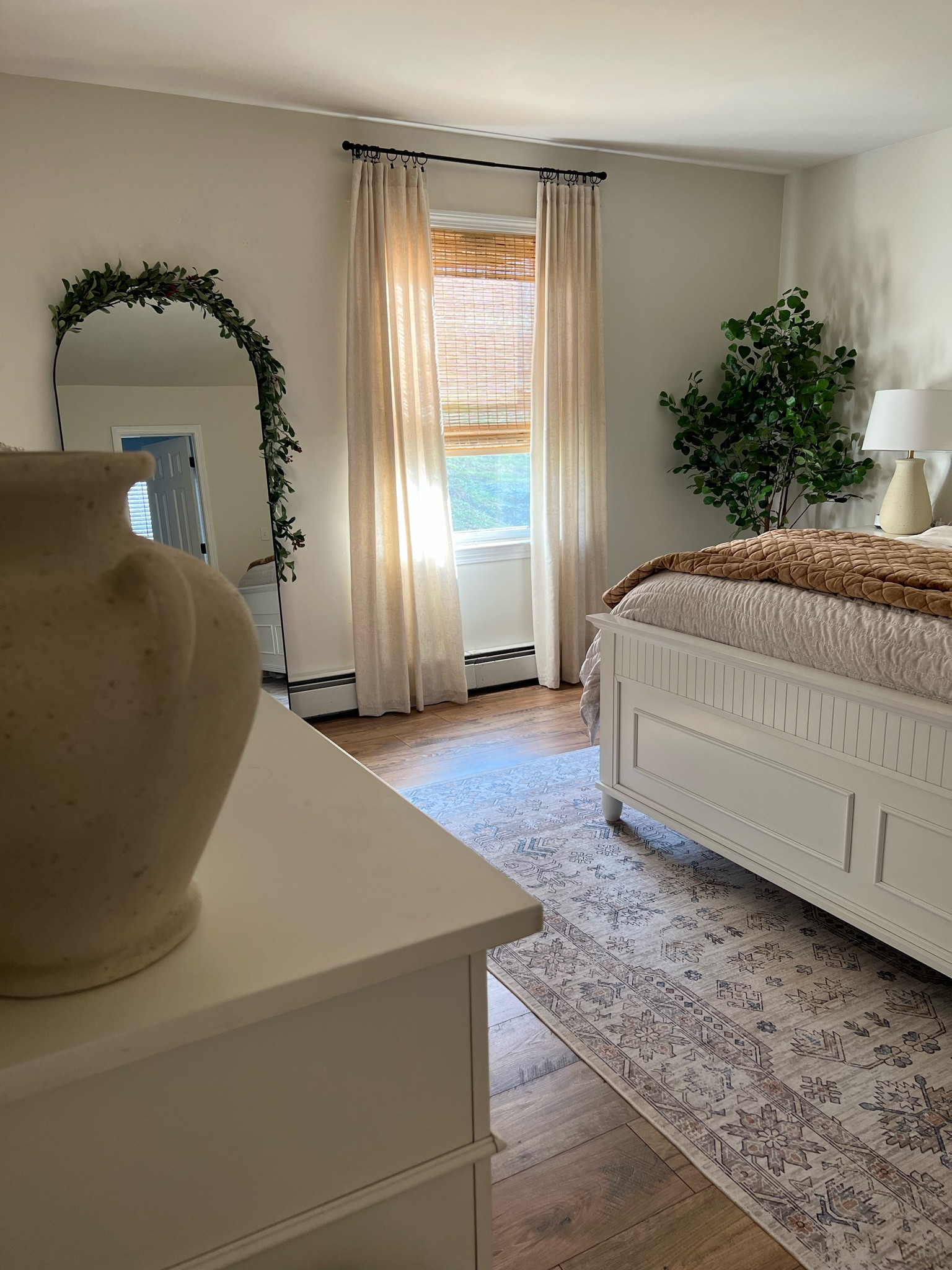 Bamboo shades request 🫶🏻
(mine are just light filtering so they don’t provide much privacy)

#LTKFindsUnder100 #LTKHome