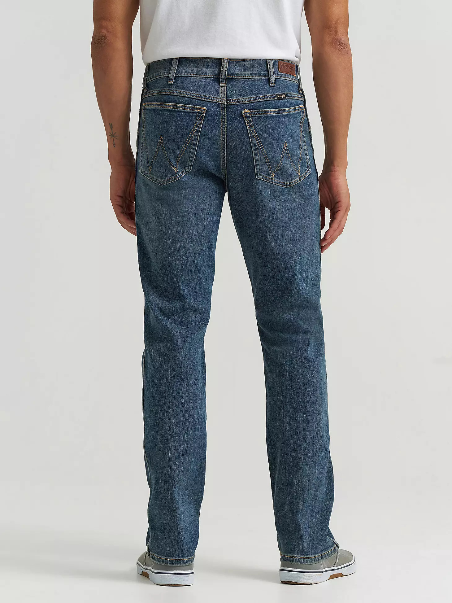 Mens Slim Straight Jean:Mid Wash:38:32 | Wrangler