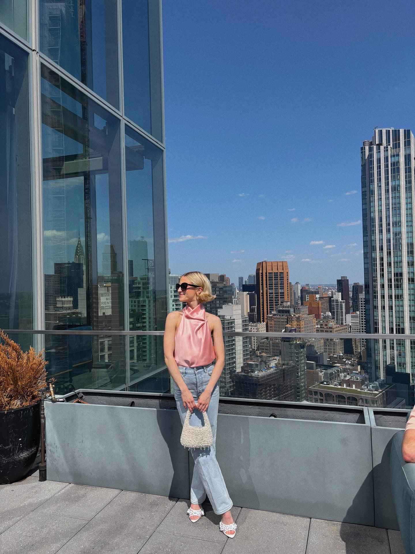 outfit deets!🩷🌟