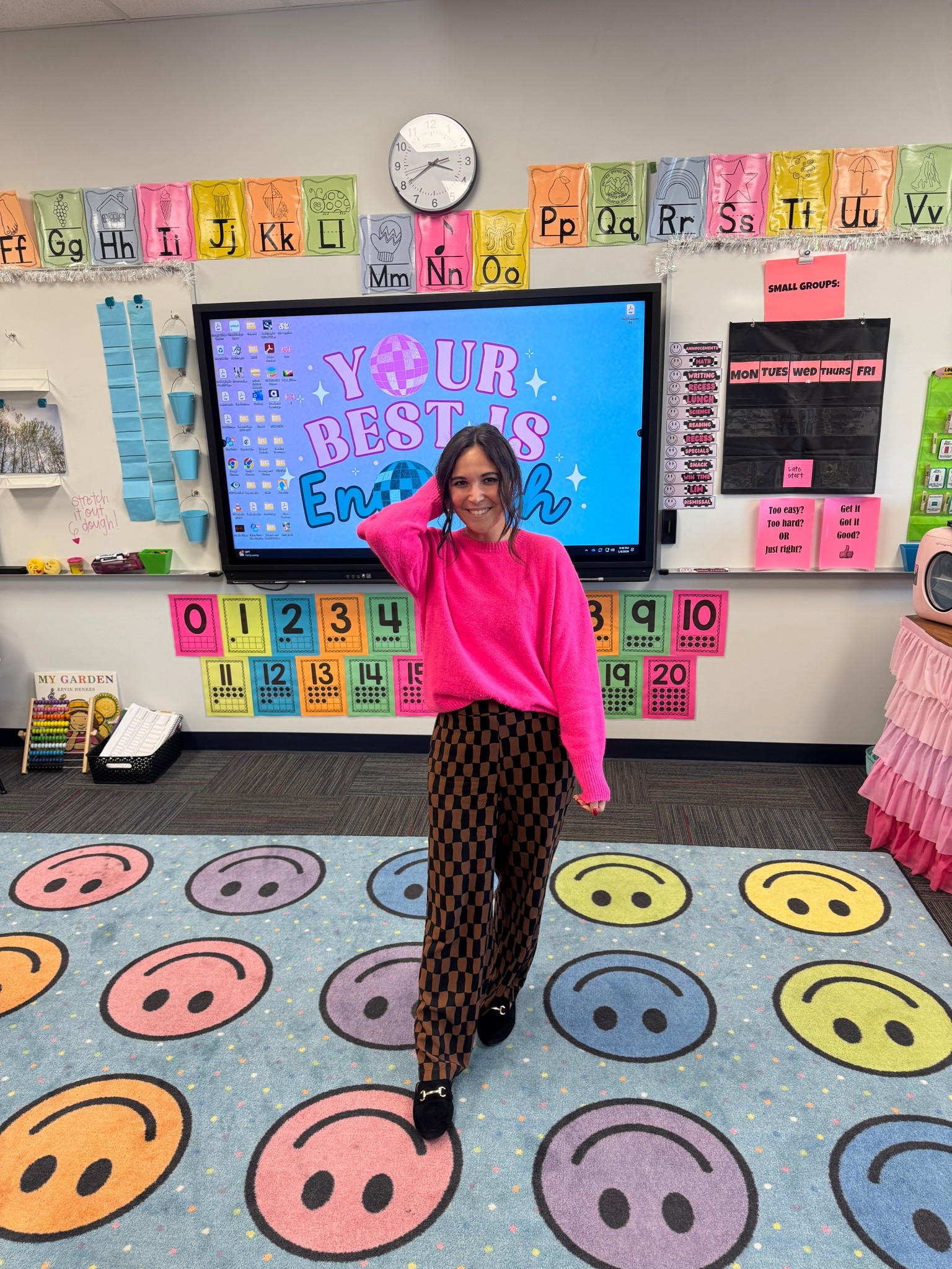 Experiments with colors and patterns 

#LTKdayinmylife #LTKootd #LTKValentine