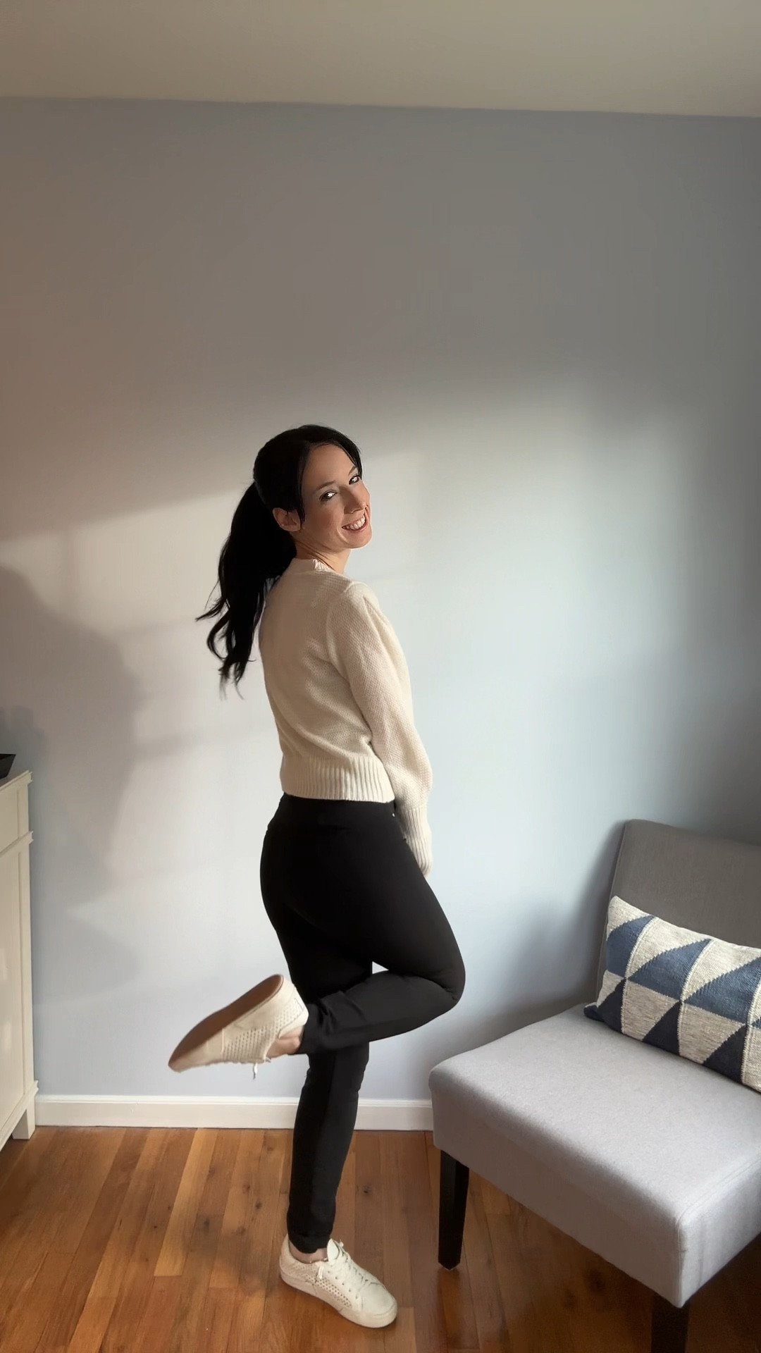 Just floating through the day in style, one outfit at a time 💁‍♀️✨ This fall fit is all about effortless vibes with a hint of edge. What do you think? #OOTD #FallFashion #EffortlessStyle #FitCheck #FeatherTransition

#LTKWorkwear #LTKStyleTip #LTKFindsUnder100