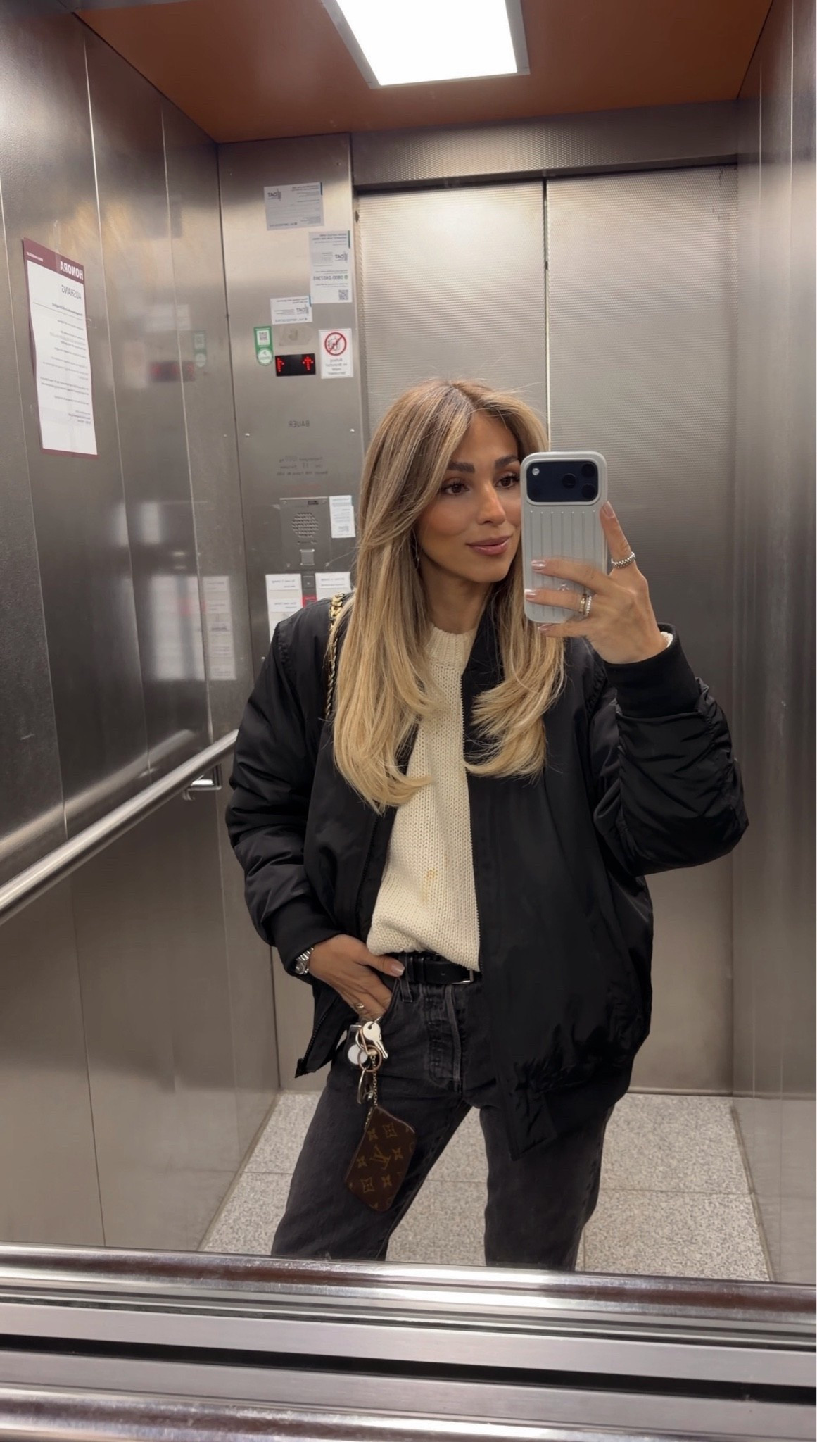Perfekte Übergangsjacke von Bonprix // Ad.

#LTKeurope #LTKstyletip #LTKspring