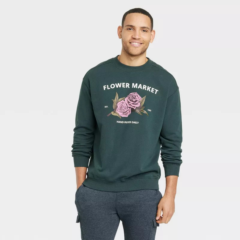 Men's Relaxed Fit Crew Neck Pullover Sweatshirt - Goodfellow & Co™ | Target