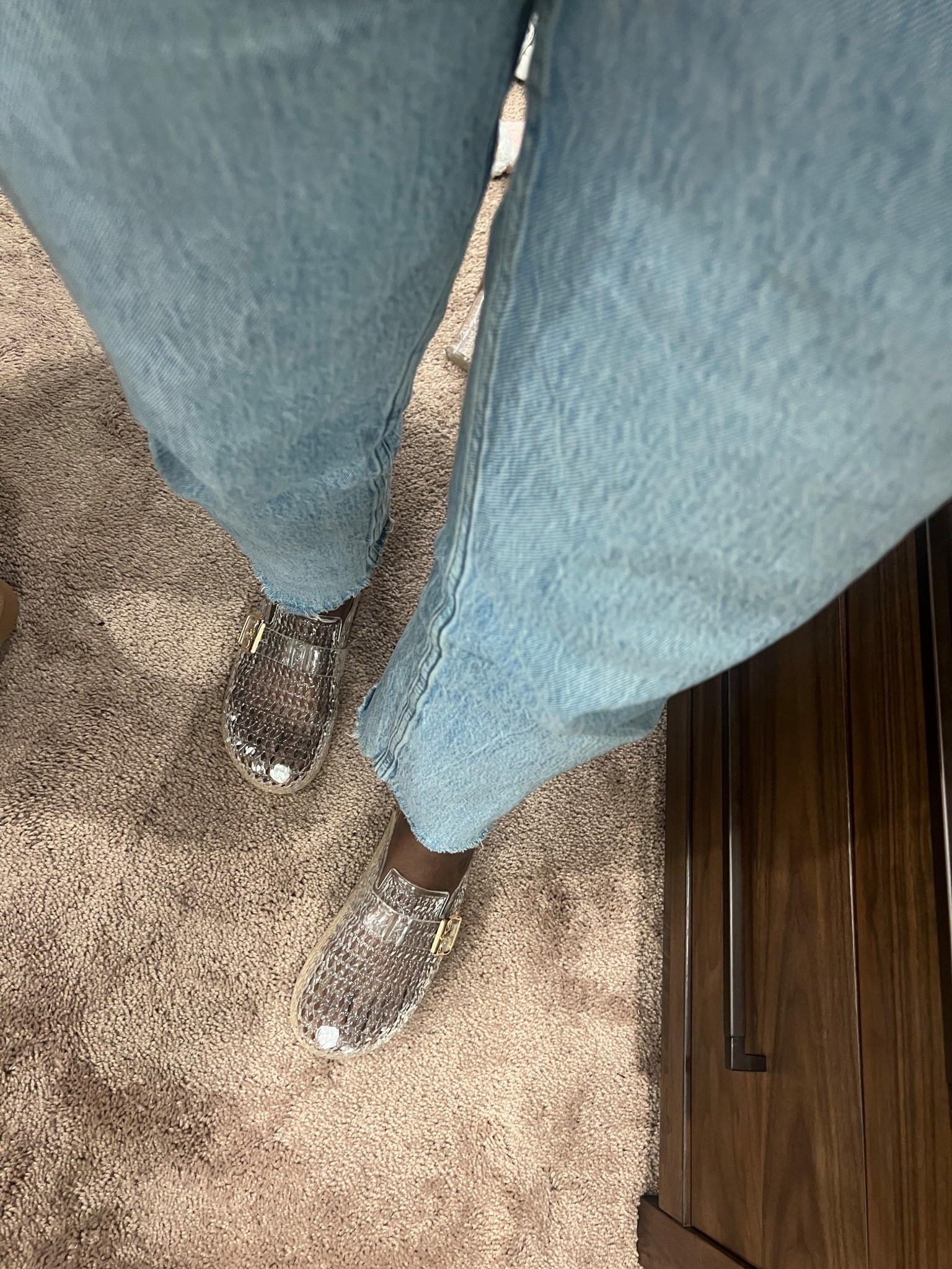 Cutest jelly mules like Birkenstocks for spring/summer! My exact shoes are sold out but I’ve linked something similar!! 