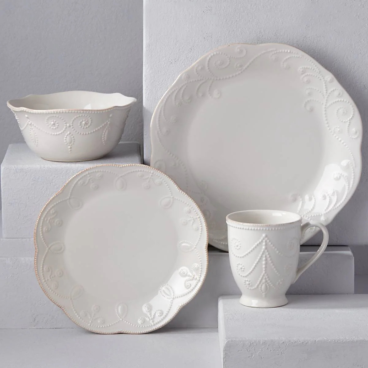French Perle 4-Piece Place Setting | Lenox