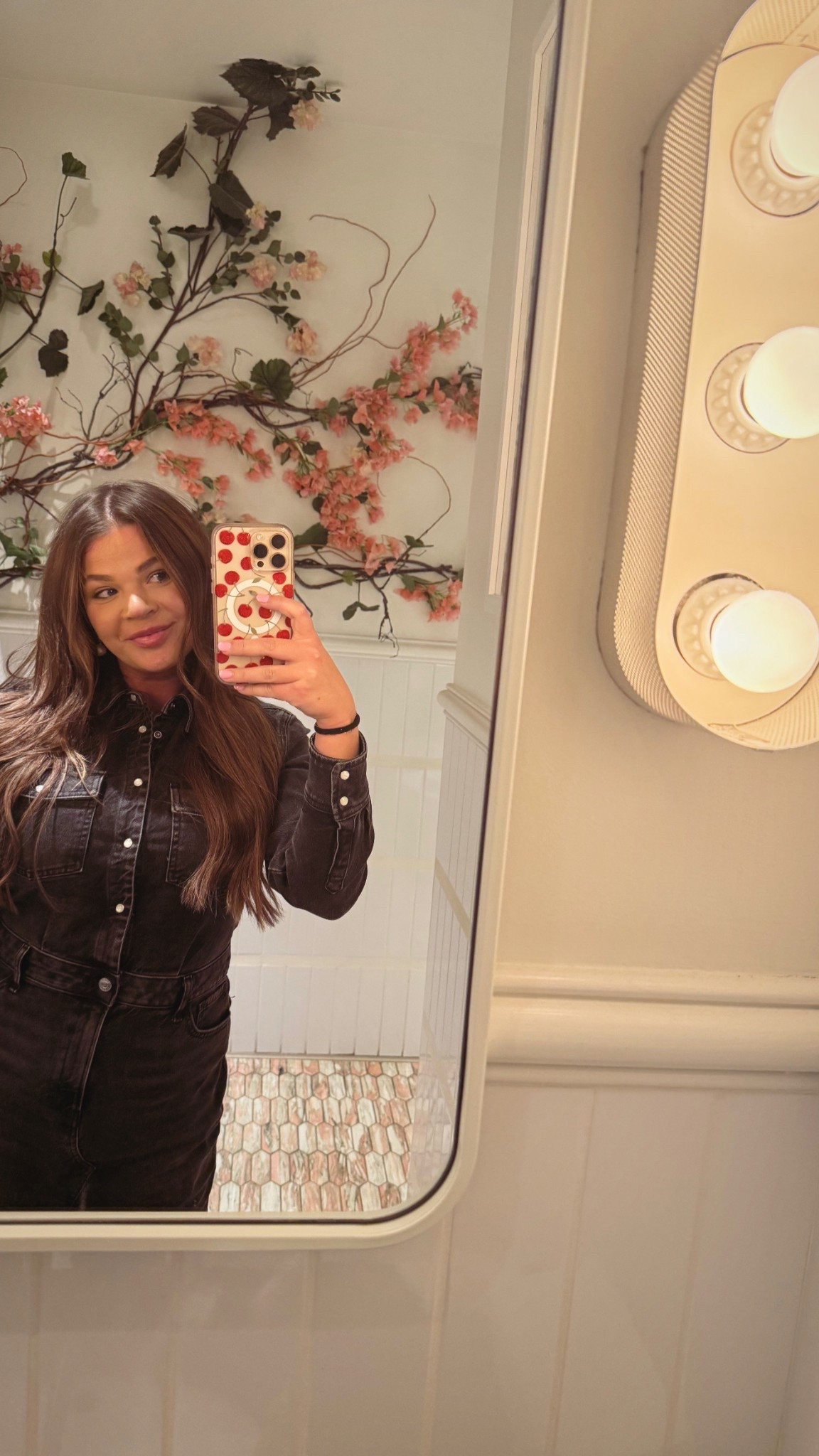 express never fails! been a staple of mine since high school 🖤👏🏻

#LTKBeauty #LTKStyleTip #LTKFindsUnder100