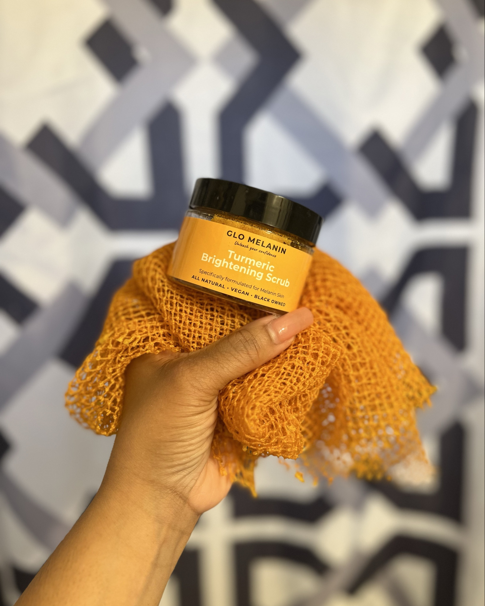 🚨 Sunday Restocks🚨 I use this scrub faithfully to remove dead skin ; brighten my skin ; hyperpigmentation and it leaves my skin so velvety smooth! Heavily suggest using an African net sponge for extra smoothing !

Use my Discount Code YVONNE15 to save on a bundle package on the actual Glo Melanin site 💓

#LTKPlusSize #LTKBeauty