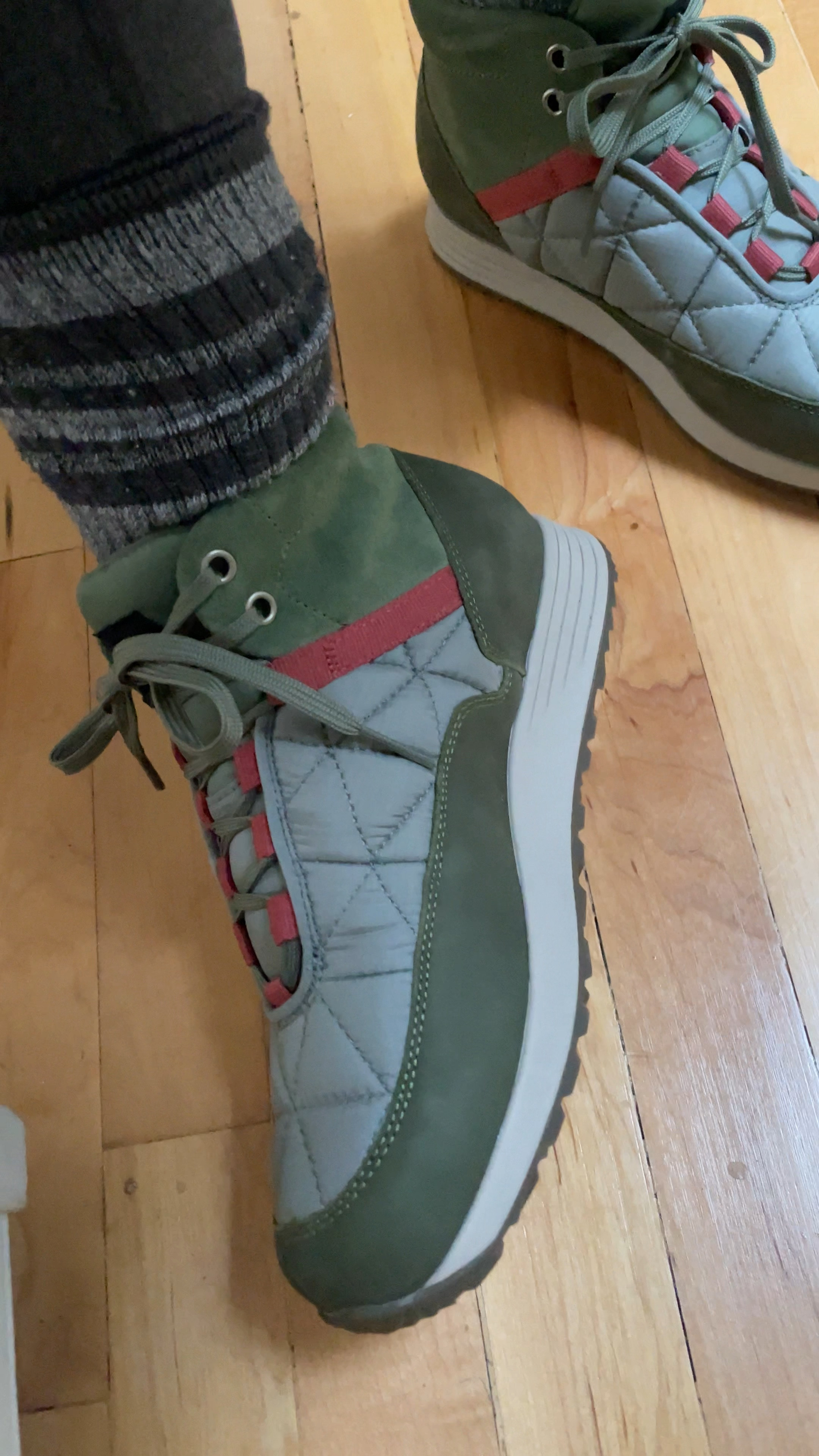 Cutest winter waterproof 💦 boots from Teva! Selling out fast but several colorways available. Currently on sale or clearance 

#LTKshoecrush #LTKstyletip #LTKsalealert