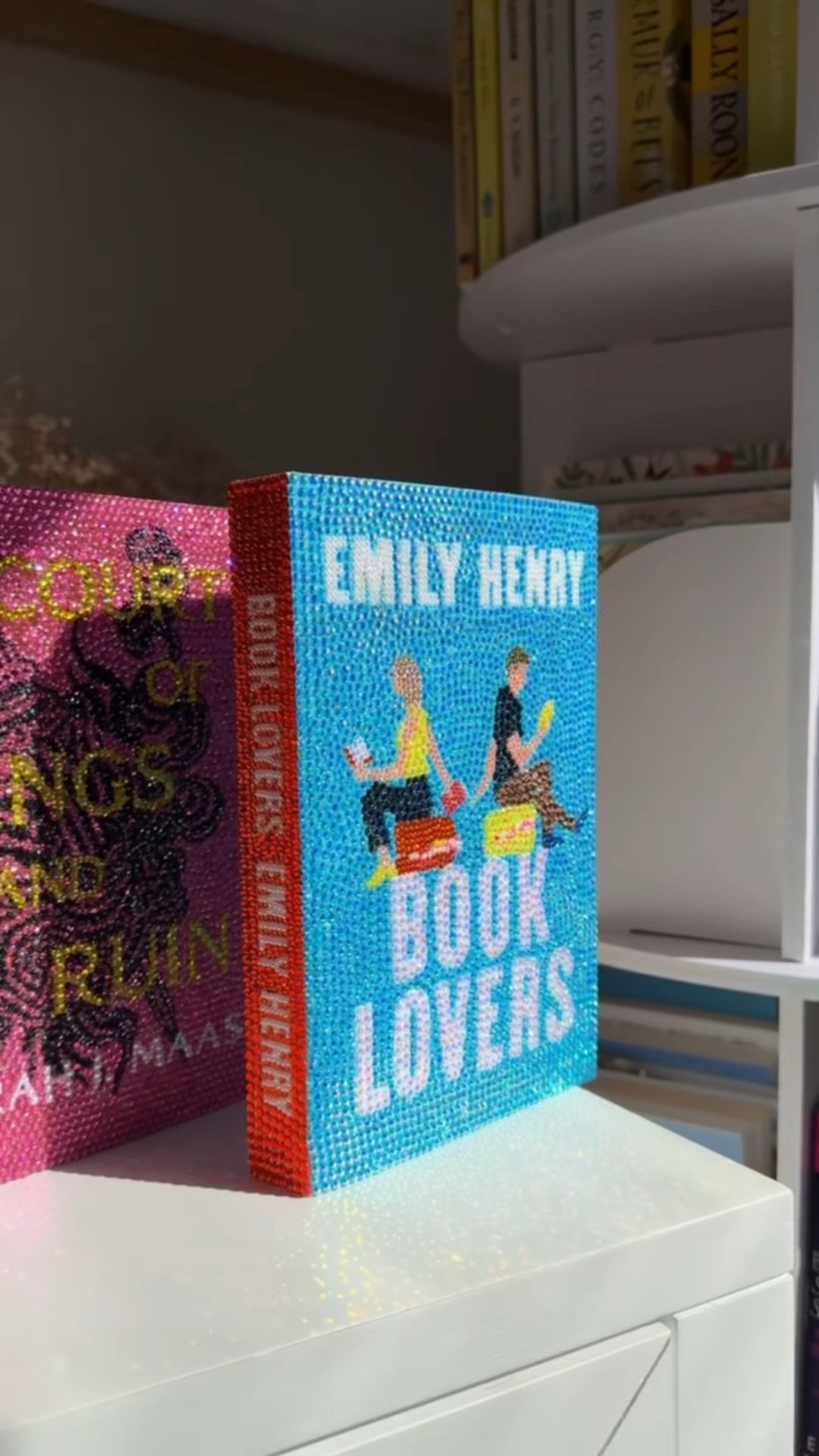 Bedazzled book tutorial

Book bedazzle, acotar, book aesthetic, book lover, crafts, craft ideas, crafty, craft aesthetic, craft inspo, craft tutorial, diamond art, rhinestone covered books, gem covered books, how to bedazzle books, how to bedazzle, bookish, bookshelf

#LTKHome #LTKWatchNow #LTKFindsUnder50