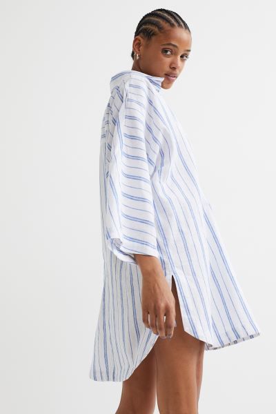 Long, relaxed-fit shirt in a woven linen and cotton blend with 3/4-length sleeves. Collar, V-shap... | H&M (US + CA)