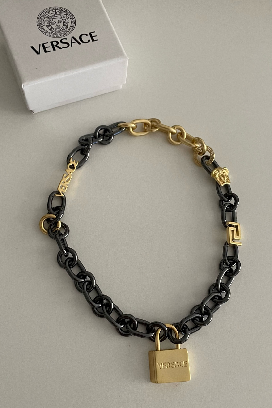 Versace necklace dhgate 

#LTKsalealert #LTKunder50 #LTKunder100