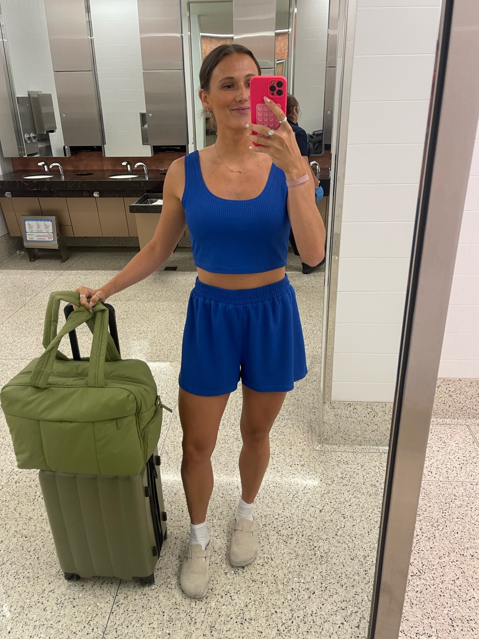 travel fit from Amazon and SHEIN! I sized up in the set to a large so it was a little looser! the luggage is from calpak and actually comes in a set!!

#LTKFindsUnder50 #LTKItBag #LTKTravel