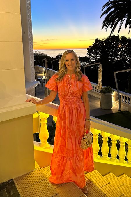 The perfect vacation sunset dress for our first night in Cape Town 💗🧡
Hot pink and orange palm print midi dress fro
 Sheridan French 
Super flattering and travels well! 
Fits TTS
I’m 5’2” tall and wearing an XS
Packs well and I’ve included my favorite travel steamer too


#LTKStyleTip #LTKOver40 #LTKTravel