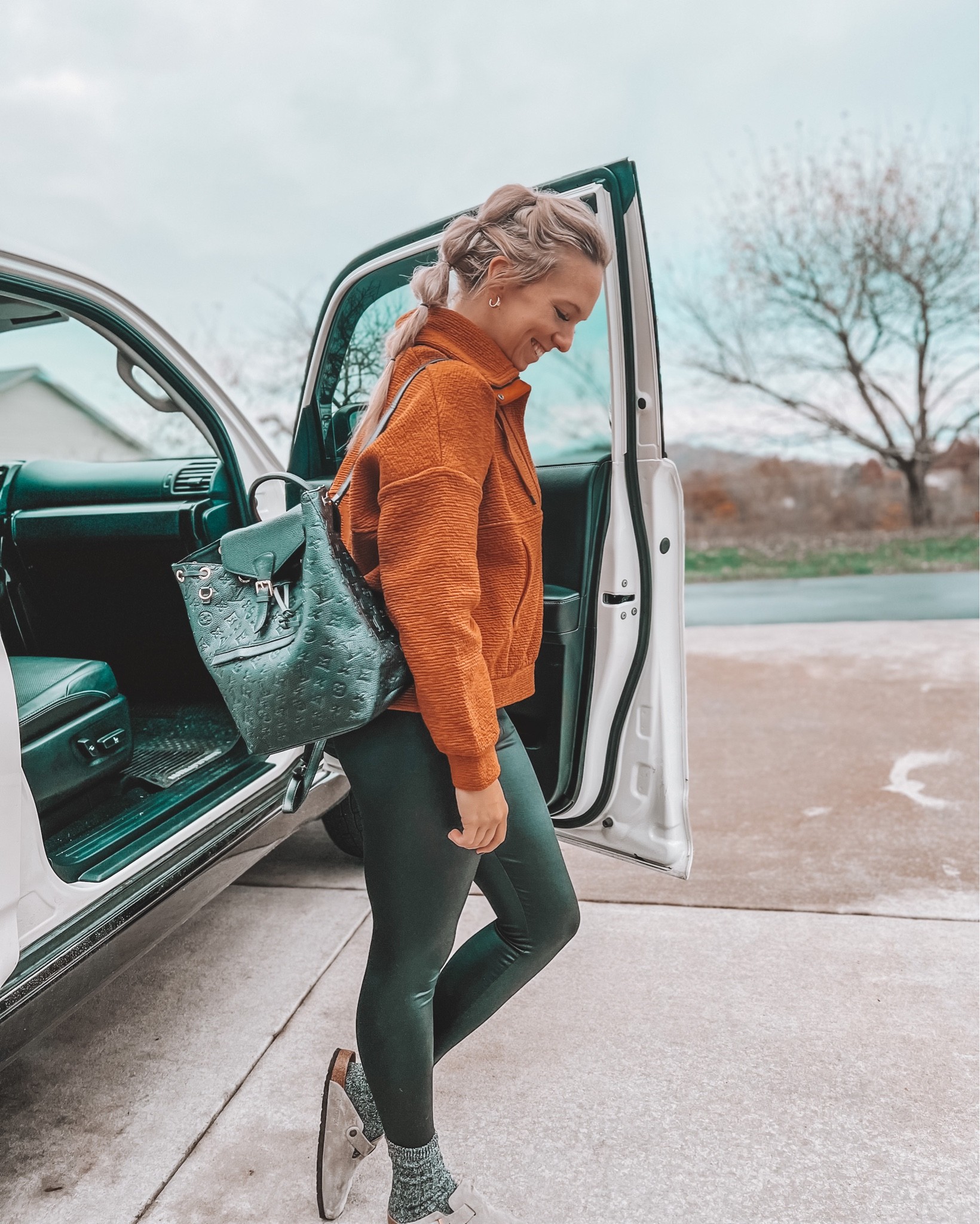 Mom day out - chic lounge 

#LTKSeasonal #LTKshoecrush #LTKitbag