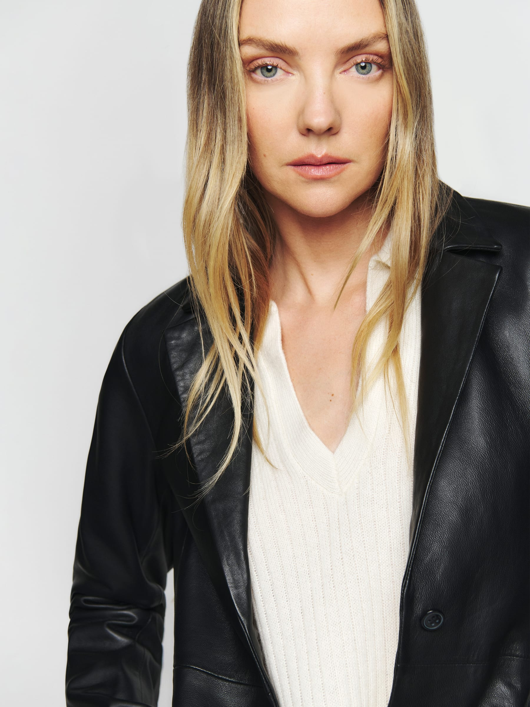 Veda Crosby 90s Longline Leather Blazer | Reformation (Global)