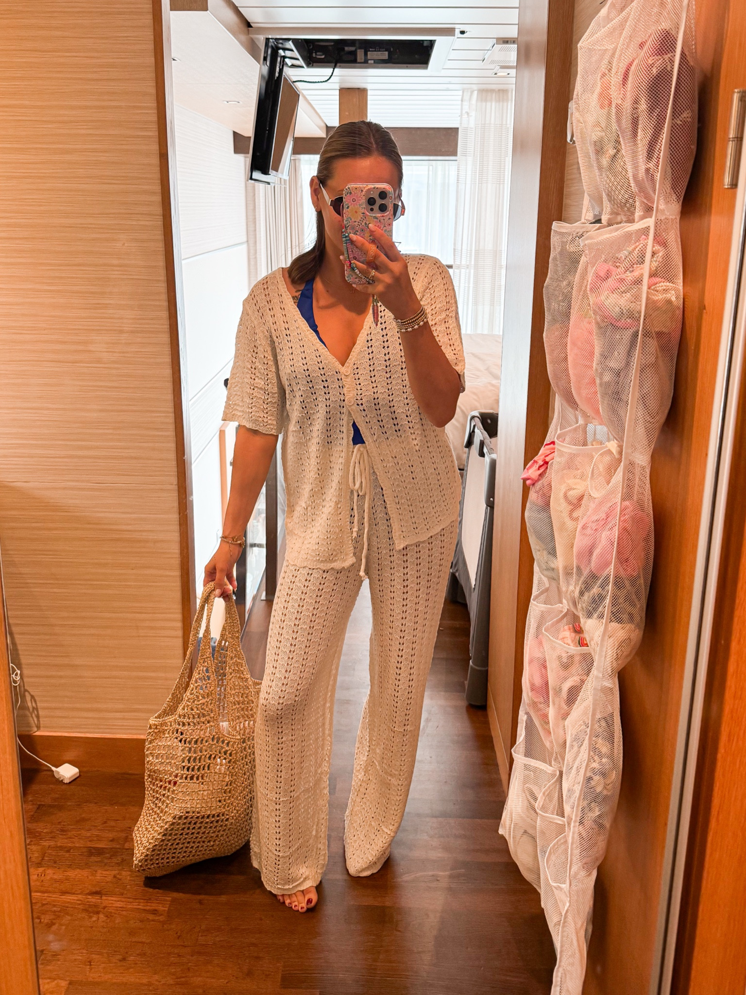 Beach look
Wearing size small in set & swimsuit 