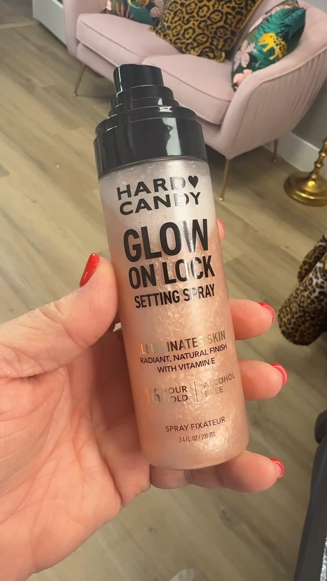 all setting sprays are created equal 👀✨

Some lock makeup in…
and some make your skin look ALIVE.

This one gives that fresh, glowy, healthy-skin finish without looking greasy or glittery, and I LOVE that it doesn’t leave my face feeling tight or dry after.

It’s giving:
✨ makeup melted together perfectly
✨ skin with a pulse
✨ “what did you use on your skin?” energy

And for the price?? Hard to beat 💅🏼

#HardCandy #GlowOnLock #SettingSpray #GlowySkin #MakeupTips #DrugstoreMakeup #MakeupArtist

#LTKBeauty #LTKselfcare #LTKgrwm