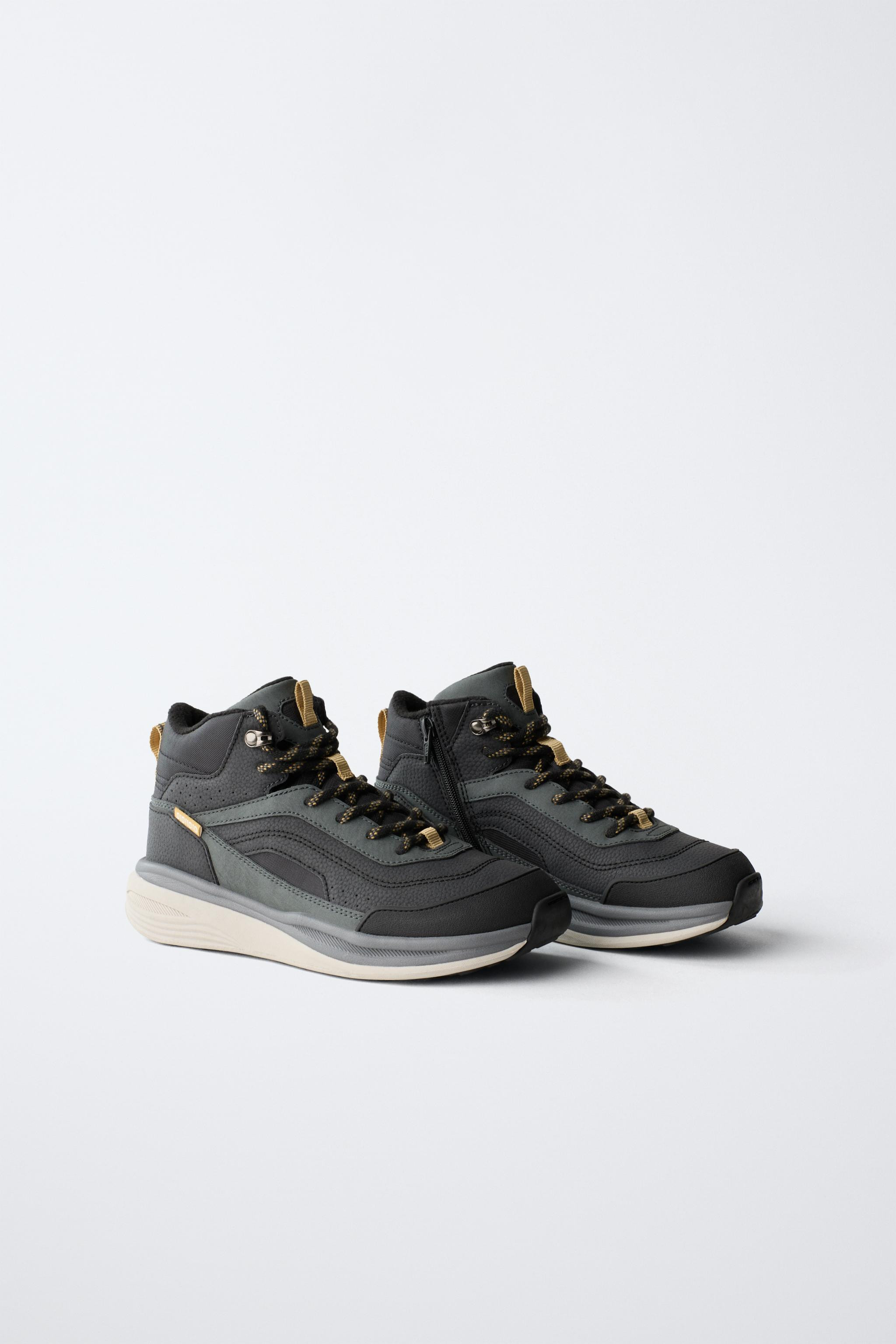 TECHNICAL HIGH-TOP SNEAKERS | Zara US