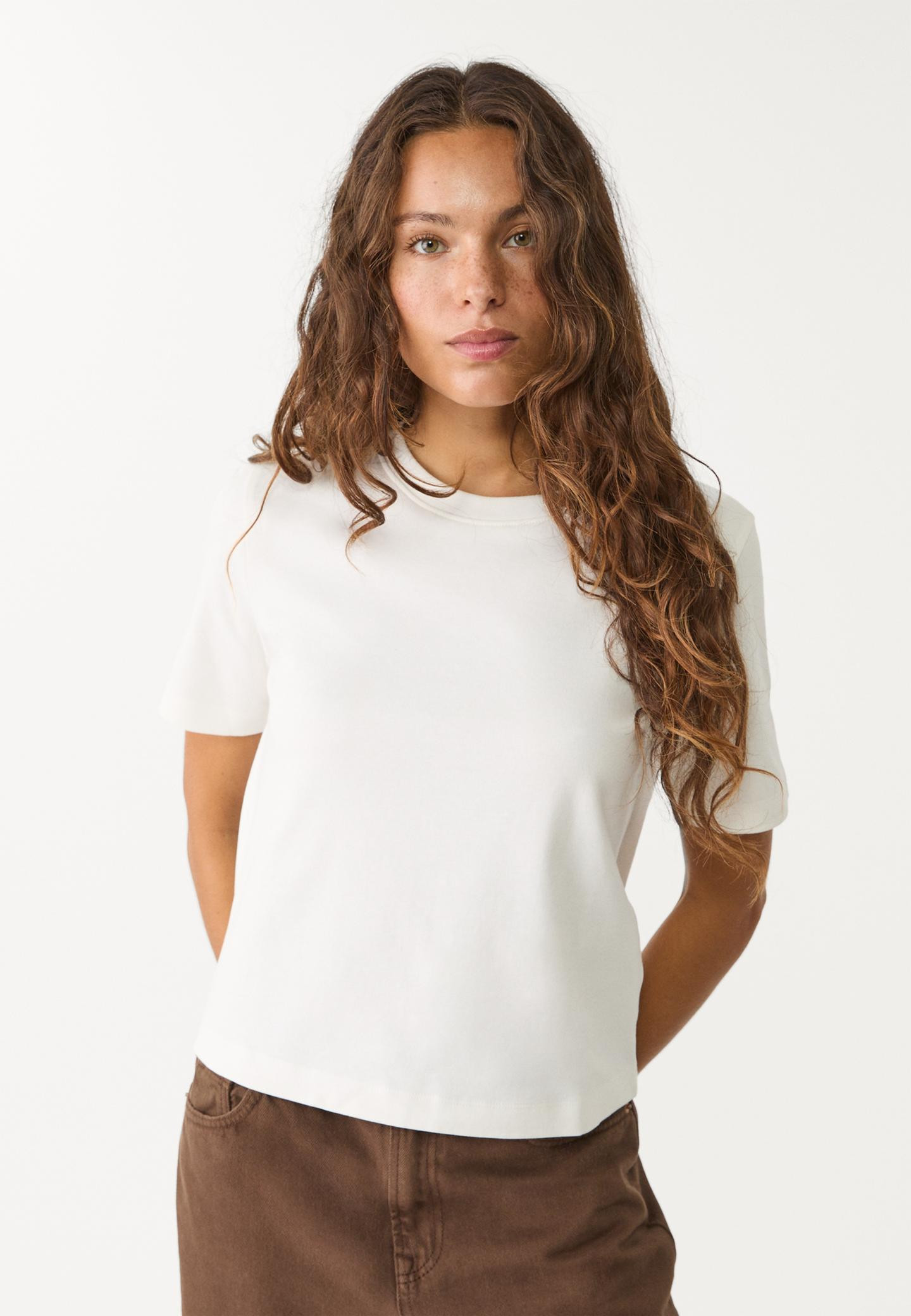 Basic heavy weight regular fit T-shirt | Stradivarius (UK)