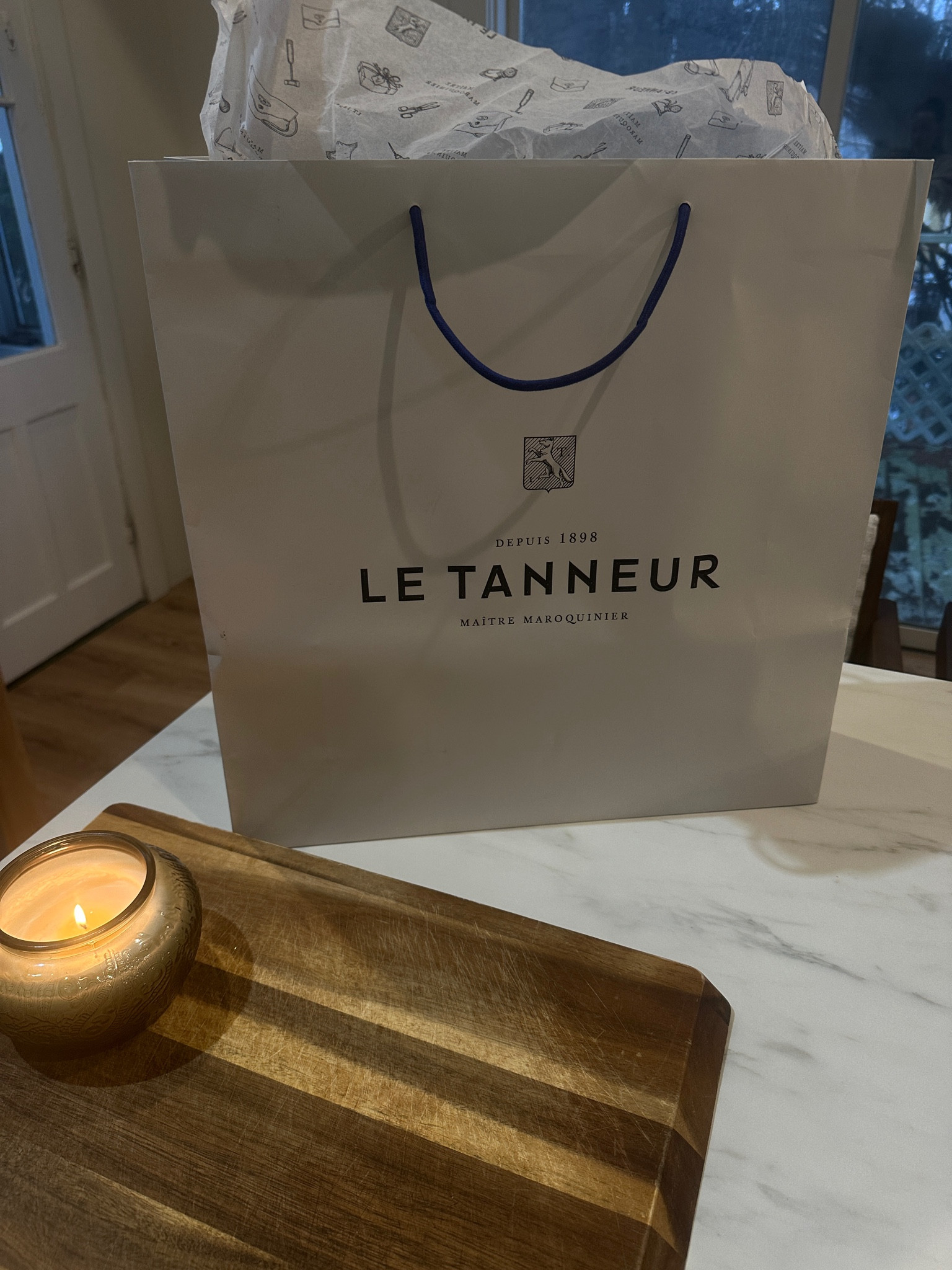 Louise tote le tanneur 

#LTKStyleTip #LTKSeasonal #LTKHoliday