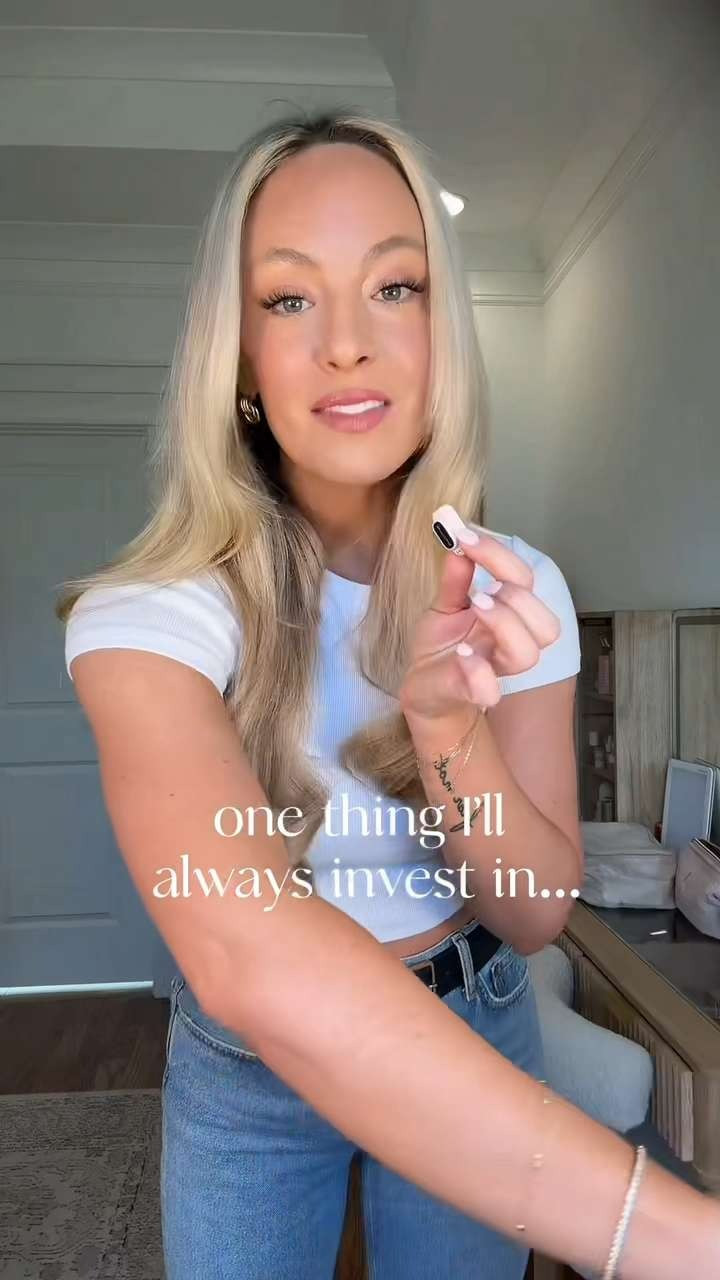 One thing I'll always invest in that I find incredibly chic is a great pair of denim! 

Agolde, pinch waist jeans, closet staples, chic denim outfit, classic denim style, timeless denim jeans, elevated casual outfit, everyday denim outfit, women’s denim fashion, staple wardrobe denim, minimalist denim style, high quality denim jeans 

 #LTKgrwm #LTKootd #LTKSeasonal