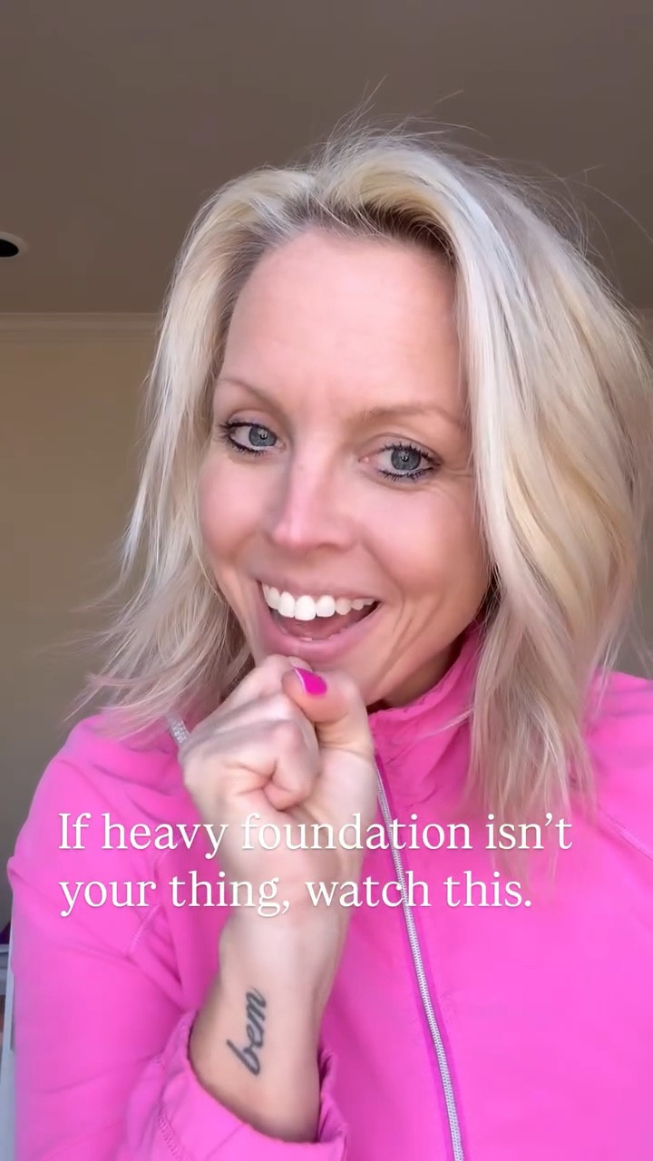 This is what makeup looks like when it adapts to your skin instead of covering it up ✨

Adaptive Glow blends seamlessly, corrects in real time, and enhances your natural glow for a flawless, skin-like finish.
Breathable coverage. Visible smoothing. Effortless radiance — all day.

Designed for real skin, real routines, and real results.
Not just coverage… complexion perfected.
 @foreverbloomskincare #biomimicfoundation