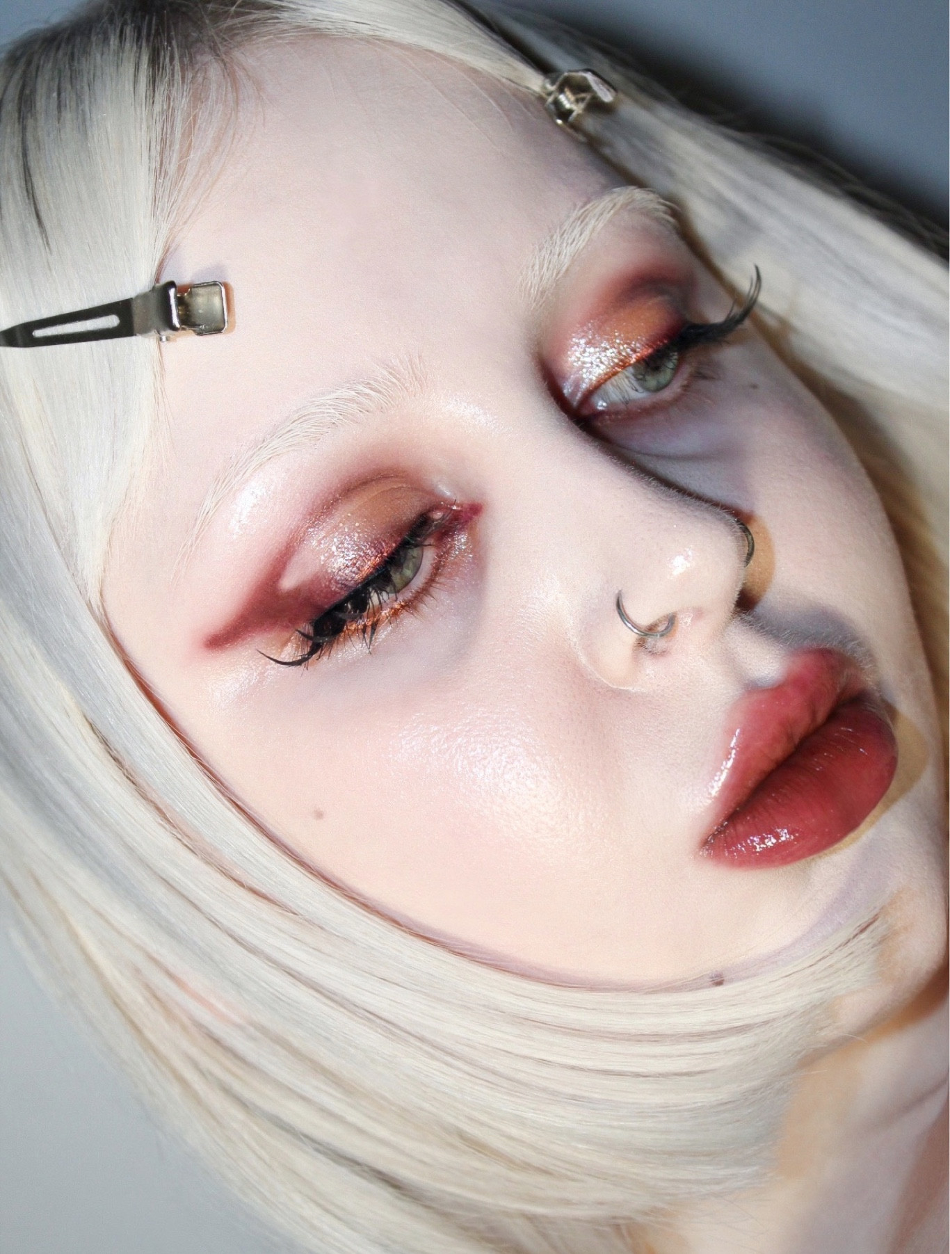 Cream liner graphic shadow 💥
