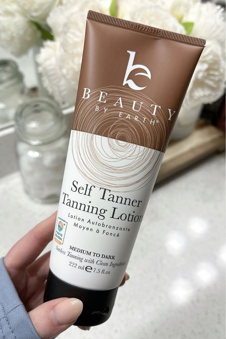 LOVE this clean / non toxic self tanner ☀️ 



#LTKbeauty