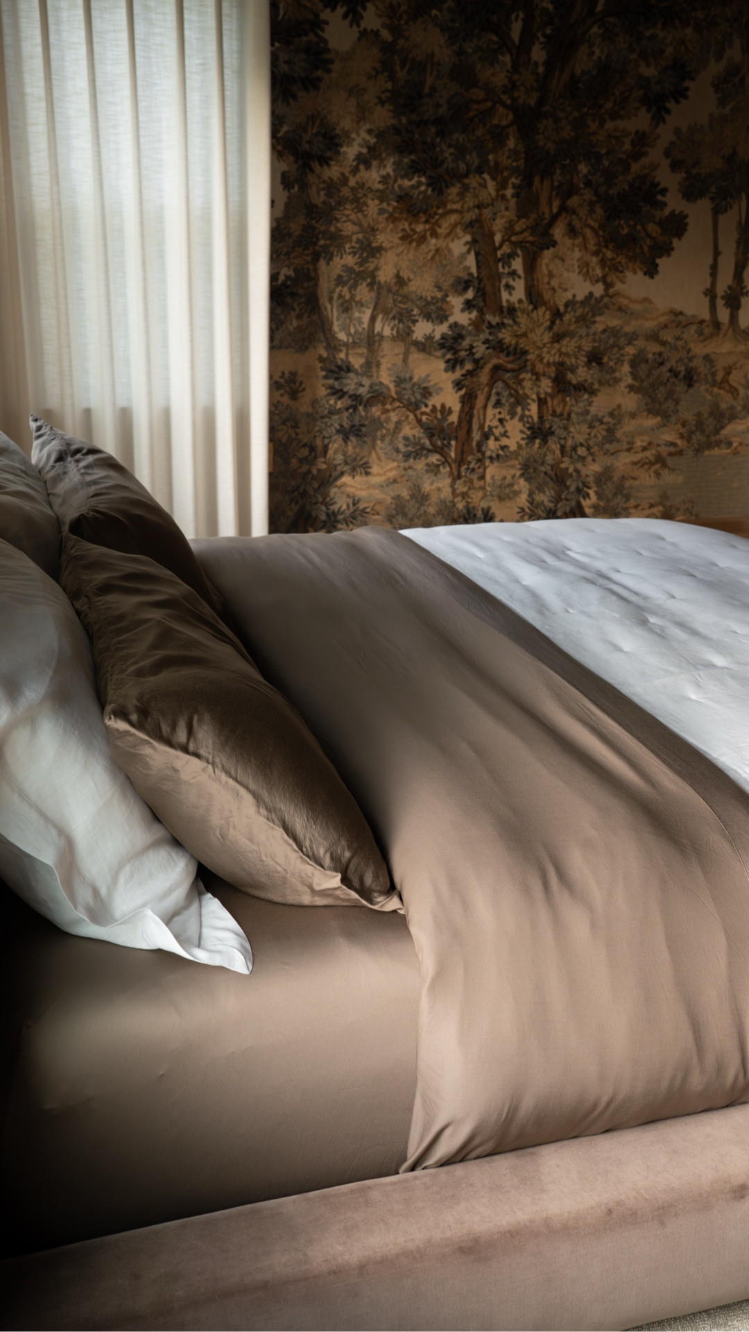 this week’s bedding combo is bamboo & linen! Everything, including my down alternative comforter are from Cozy Earth. 



#LTKHome #LTKSeasonal