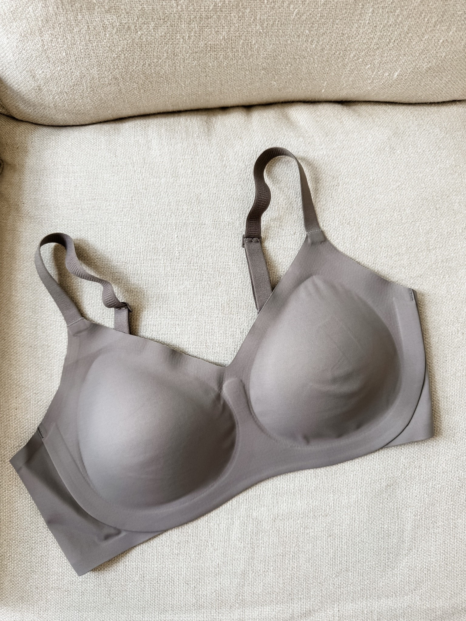 I always wear wireless bras and have for years! I normally wear my bras from Soma I love, but I tried out this new one from Amazon! It’s super comfortable, and the pads are removable! 

Loverly Grey, Amazon, wireless bra, bra recommendations, everyday bra, comfortable bra 

#LTKFindsUnder50