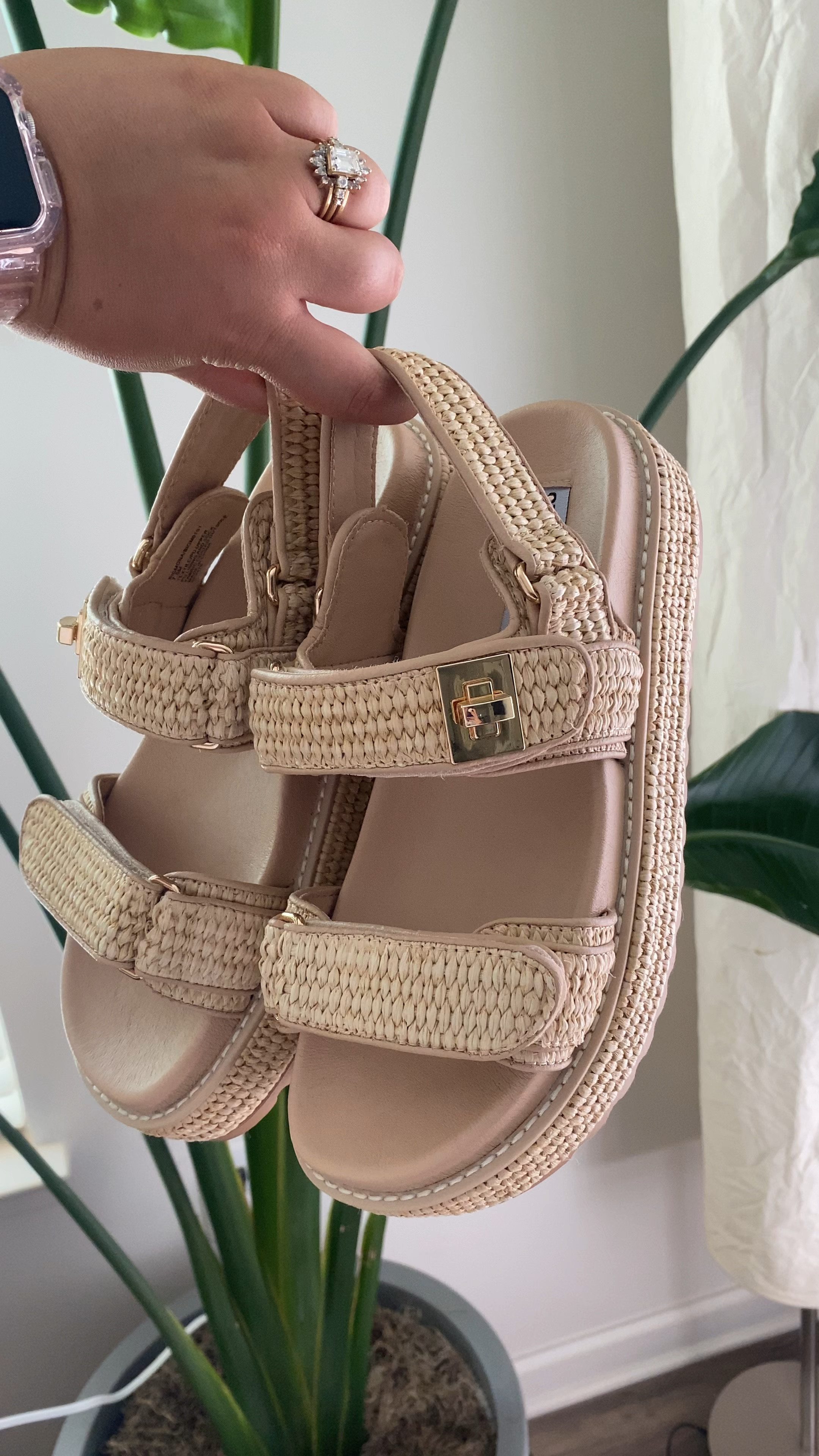 THE shoes of the summer!!! they’re so comfy and match quite literally everything - they also offer 20% off if you sign up for text messages or email subscription 🫶🏼 happy shopping! 

#LTKFindsUnder100 #LTKStyleTip #LTKSaleAlert