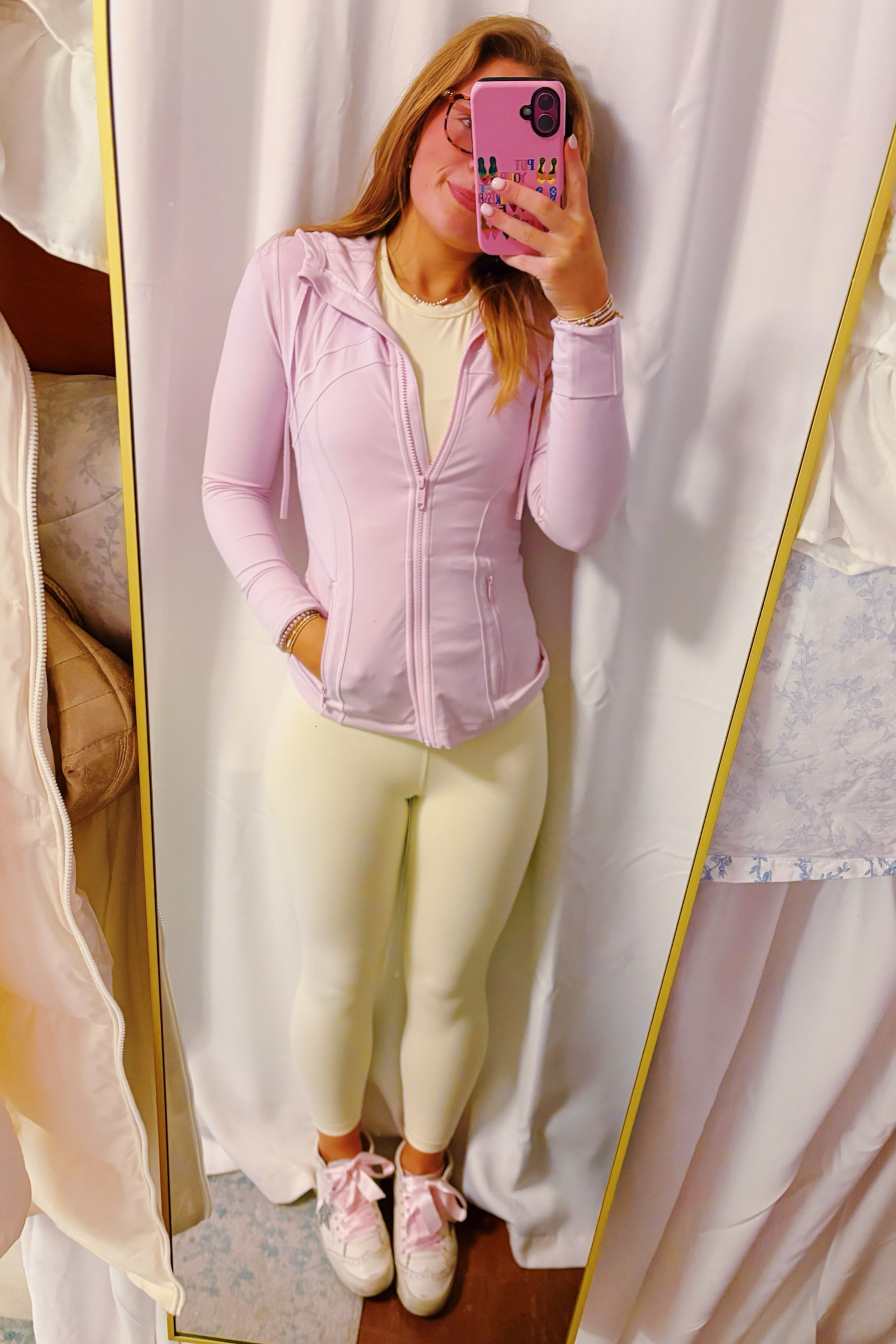 This workout set screams SPRING!💐 #matchingset #pastels #alo #yoga #fitness #girly #trend #lululemon 

#LTKFindsUnder100 #LTKFitness #LTKStyleTip