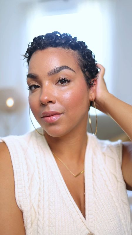 If you need some inspo for a quick school drop off makeup look - busy mamas, this is IT! I get this routine done in 10 minutes or less 🙌🏽 #makeupoftheday #cleanbeauty #cleanmakeup #makeuptutorial #skintint #skincare #beauty #musthaves 

#LTKFind #LTKstyletip #LTKbeauty
