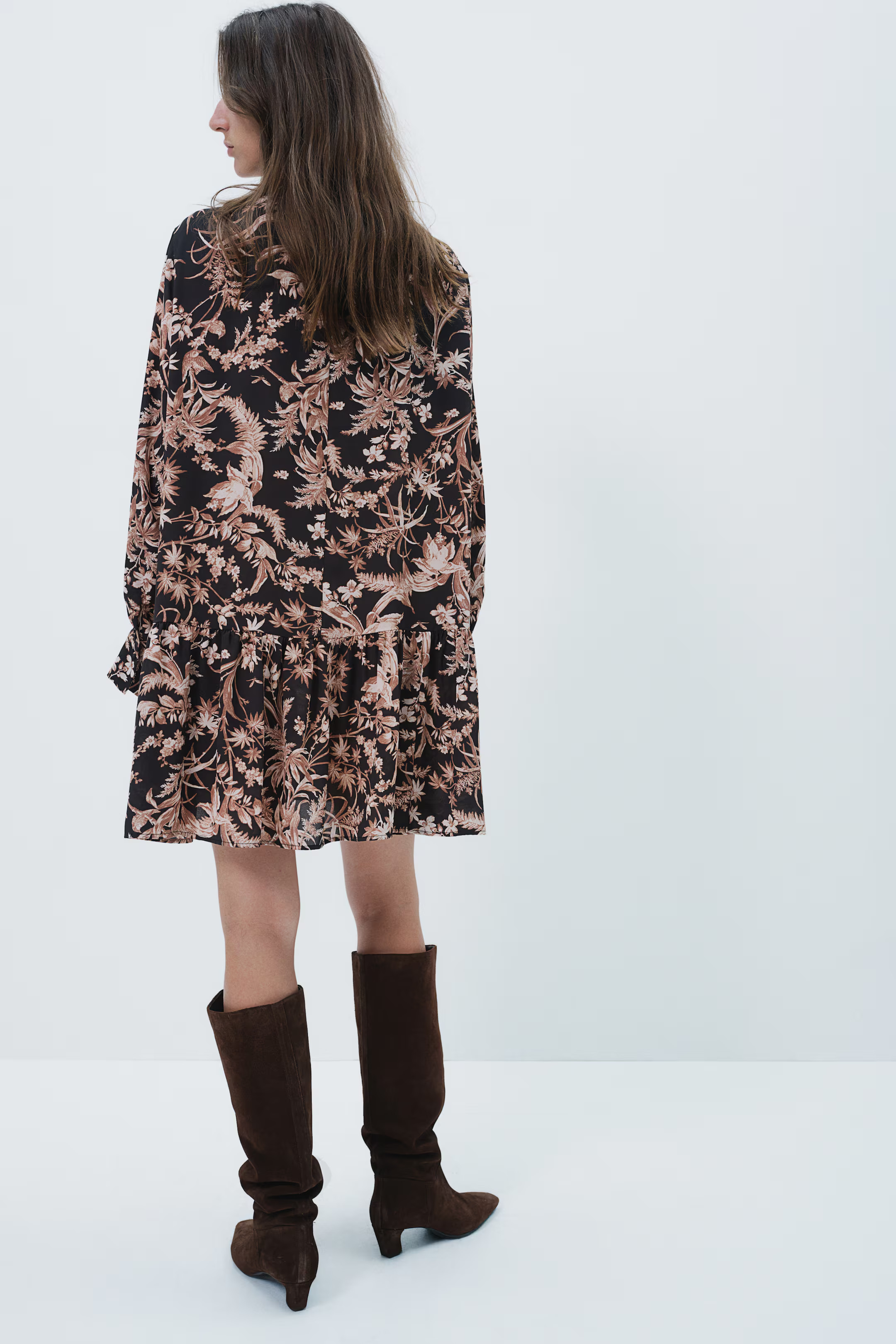 Tie-neck dress - Round neck - Long sleeve - Black/Patterned - Ladies | H&M GB | H&M (UK, MY, IN, SG, PH, TW, HK)