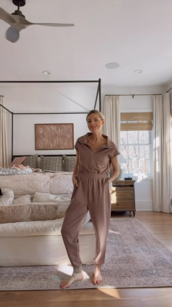 This romper is such a great Walmart find 👏🏼 this would be great for travel days, running errands or as loungewear! The top is great for breastfeeding! Wearing XS. 

Loverly Grey, Walmart find, Walmart fashion, romper, jumpsuit, loungewear, travel outfit ideas 

#LTKootd