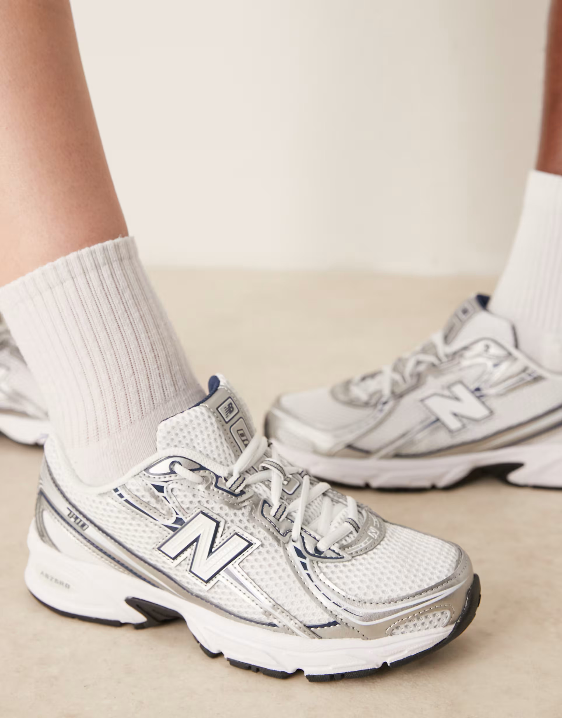 New Balance 740 trainers in navy and white | ASOS (Global)